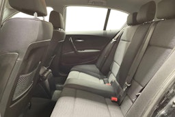 musta BMW 116 2011 kuva 10.