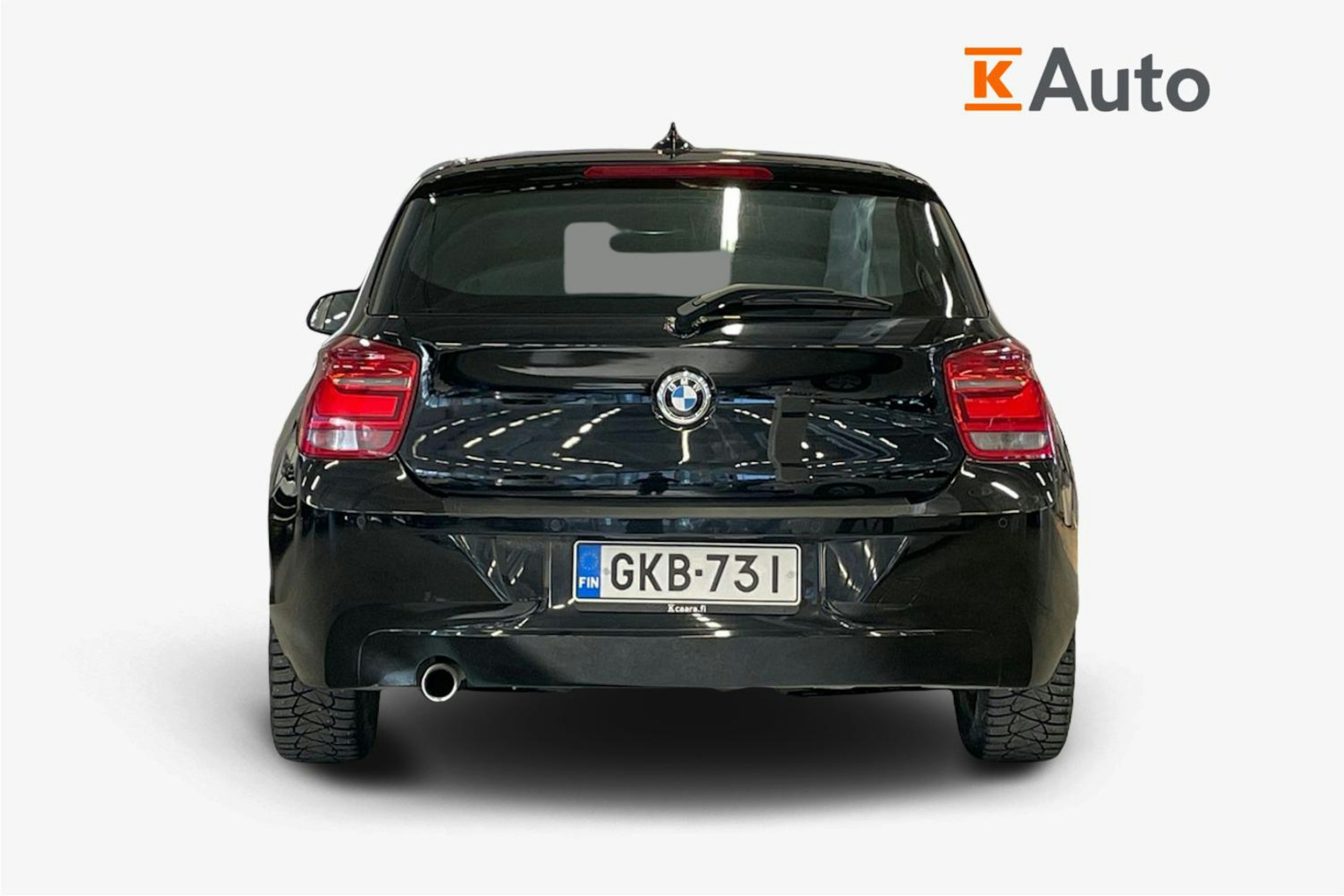 musta BMW 116 2011 kuva 3.