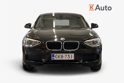musta BMW 116 2011 kuva 4.