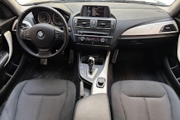 musta BMW 116 2012 kuva 9.