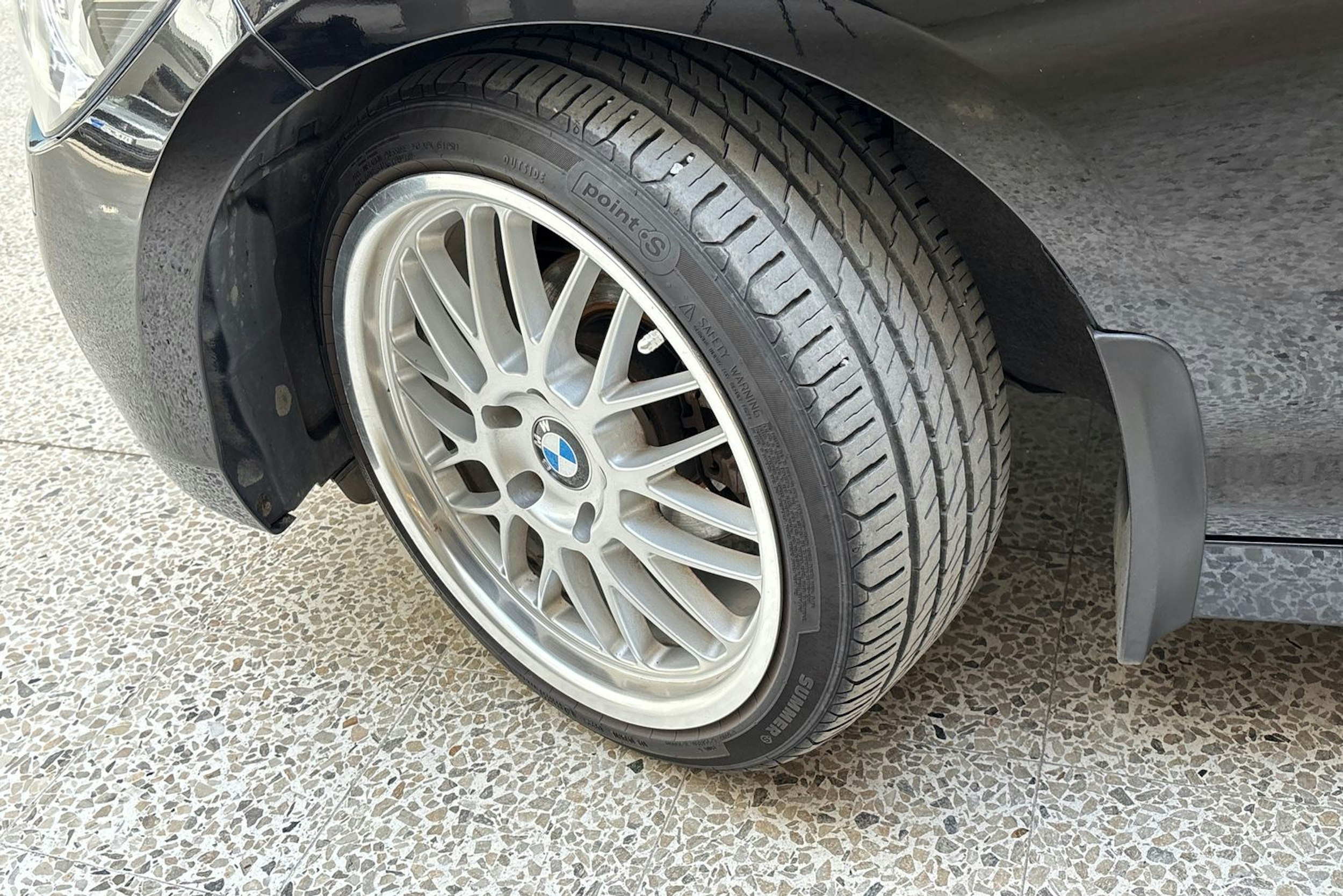 musta BMW 116 2012 kuva 13.