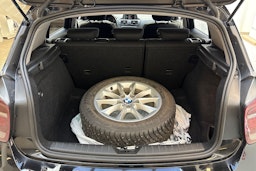 musta BMW 116 2012 kuva 15.