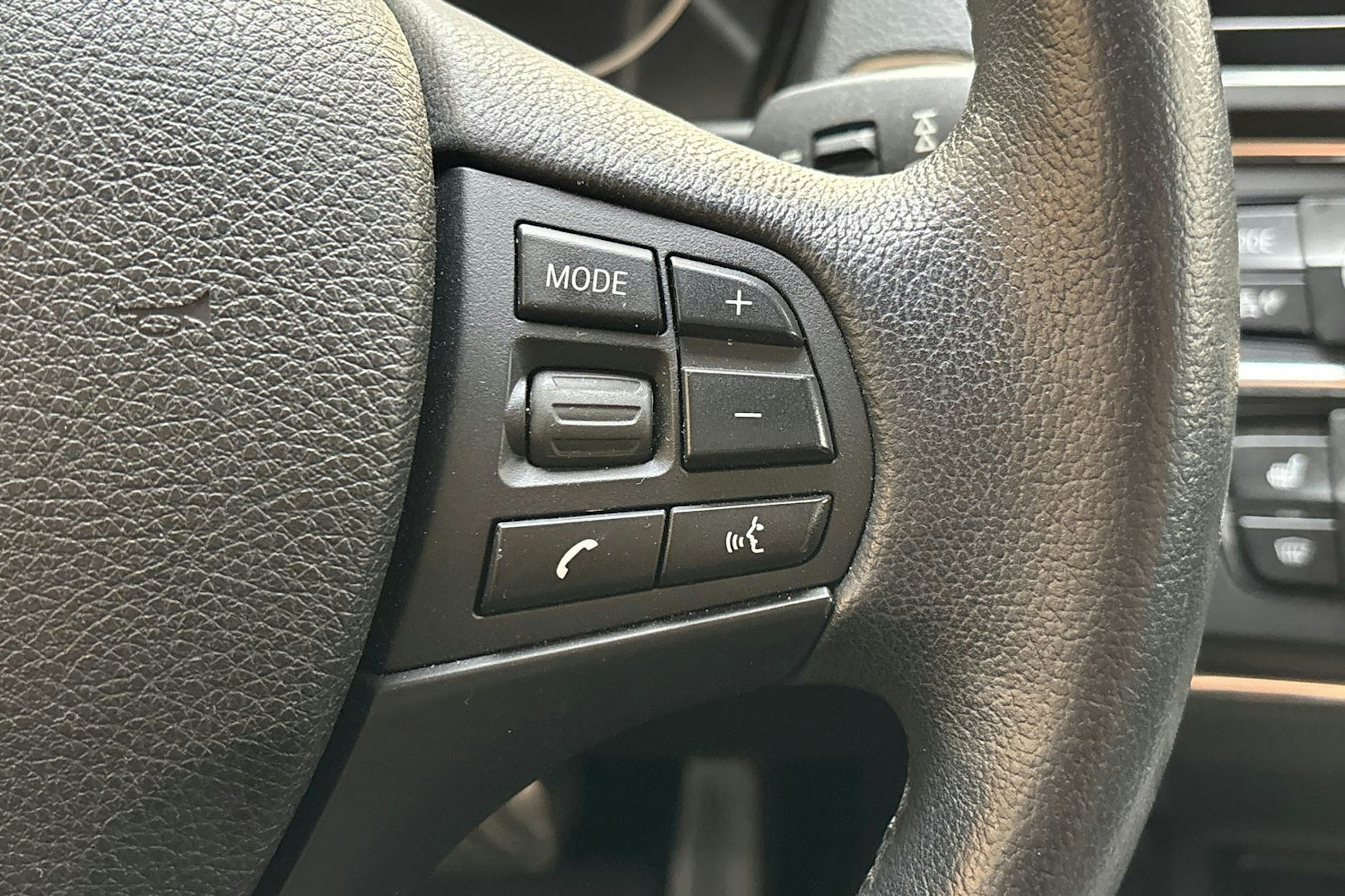 musta BMW 116 2012 kuva 19.