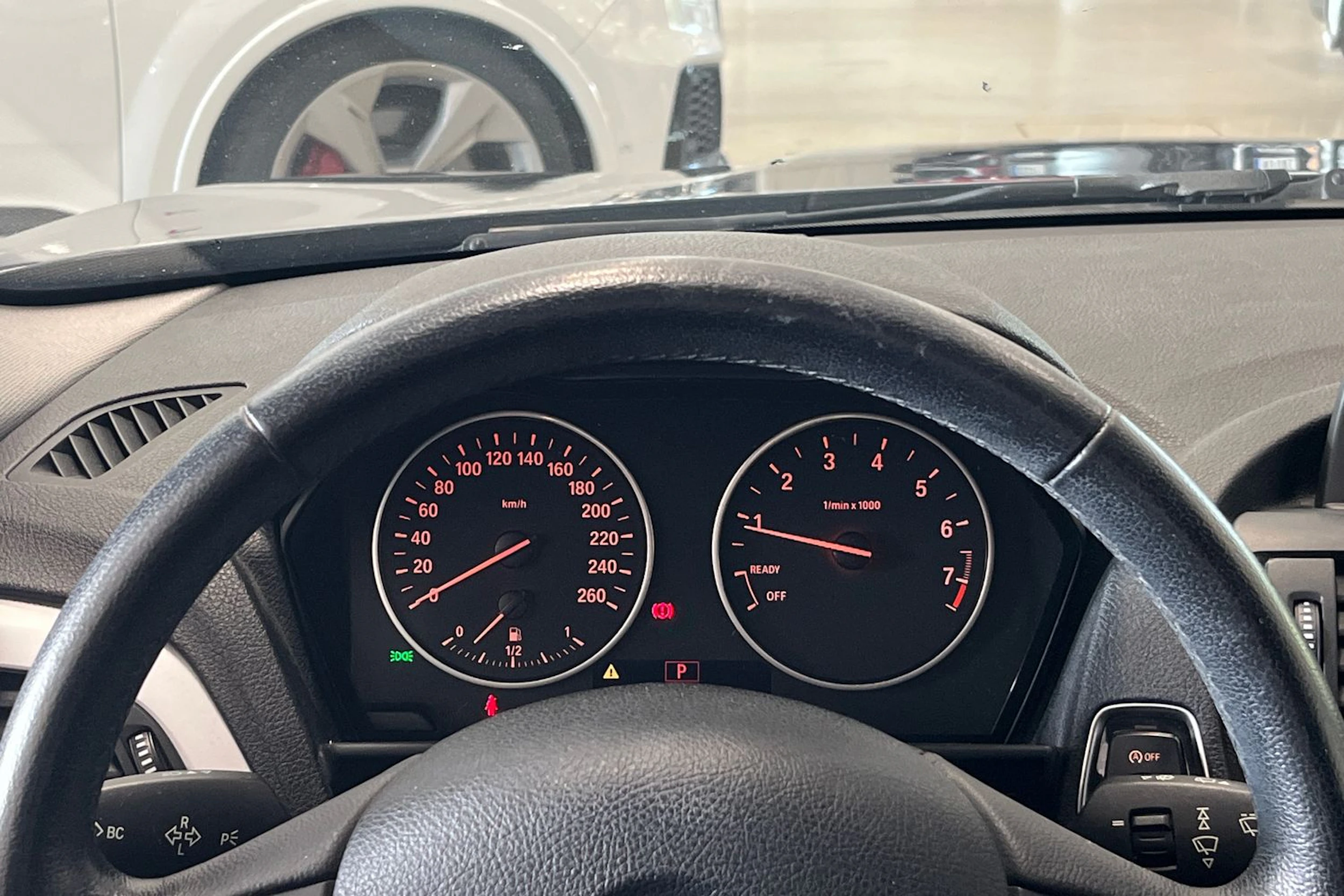 sininen BMW 116 2012 kuva 13.
