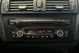 sininen BMW 116 2012 kuva 19.