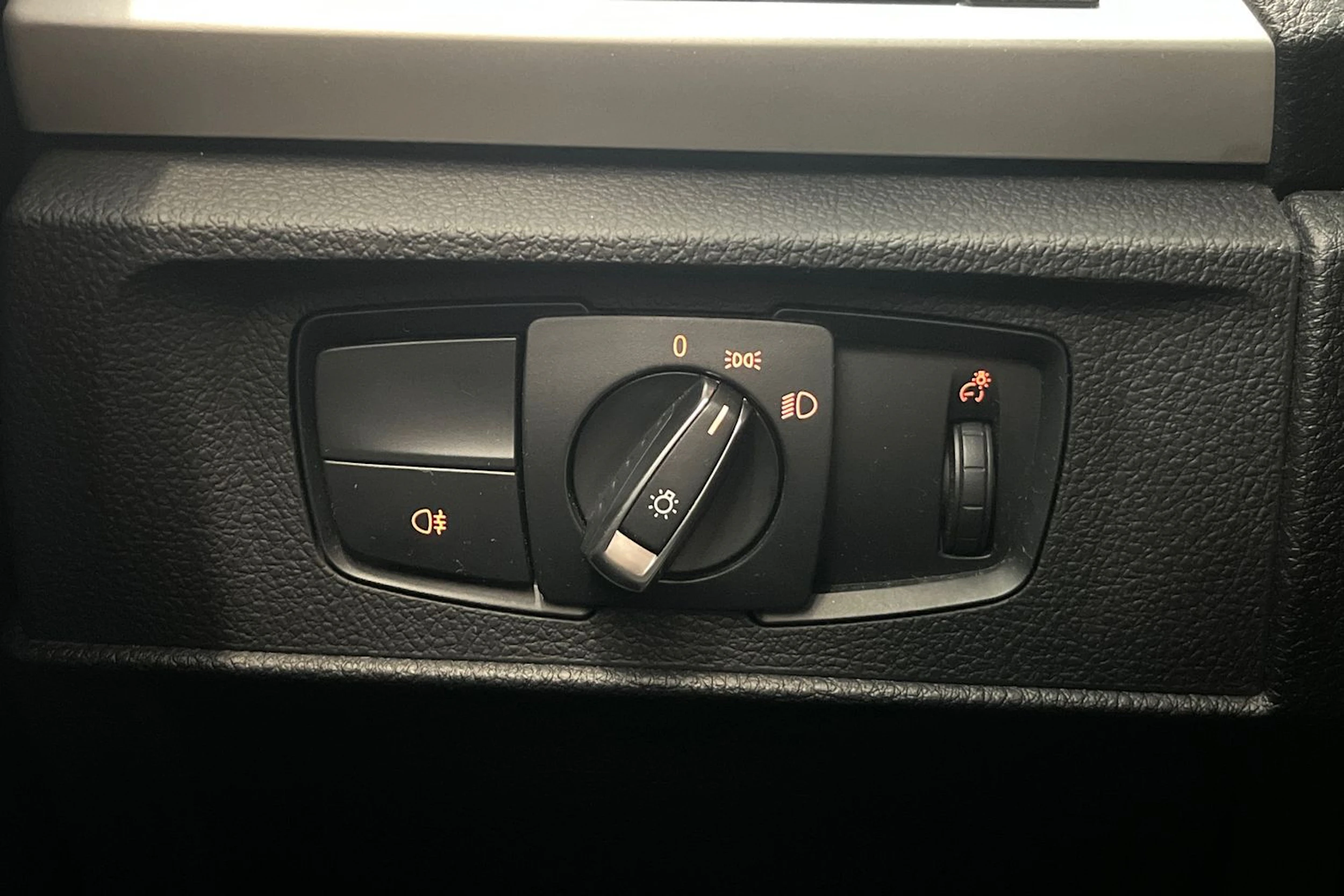sininen BMW 116 2012 kuva 22.