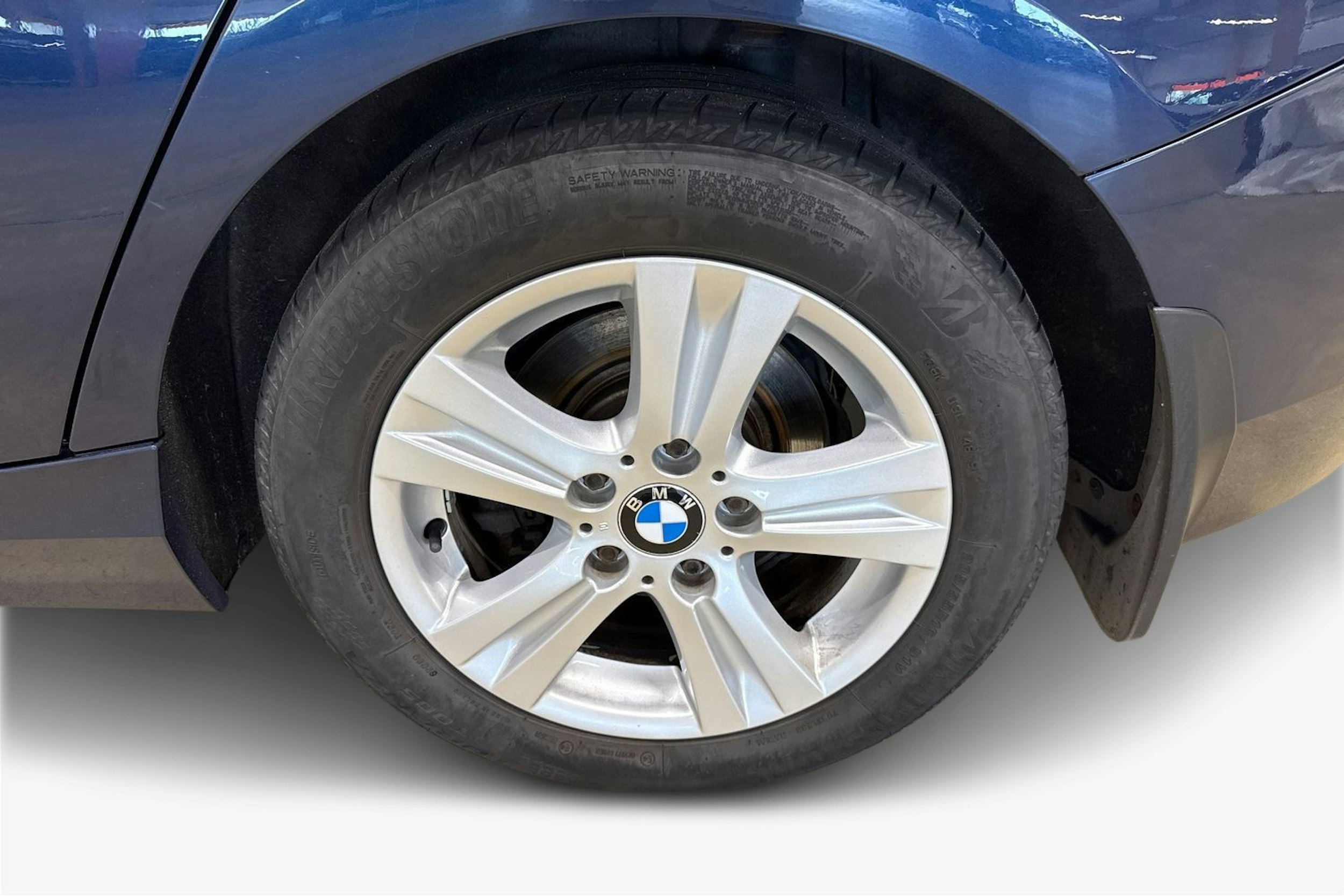 sininen BMW 116 2012 kuva 9.