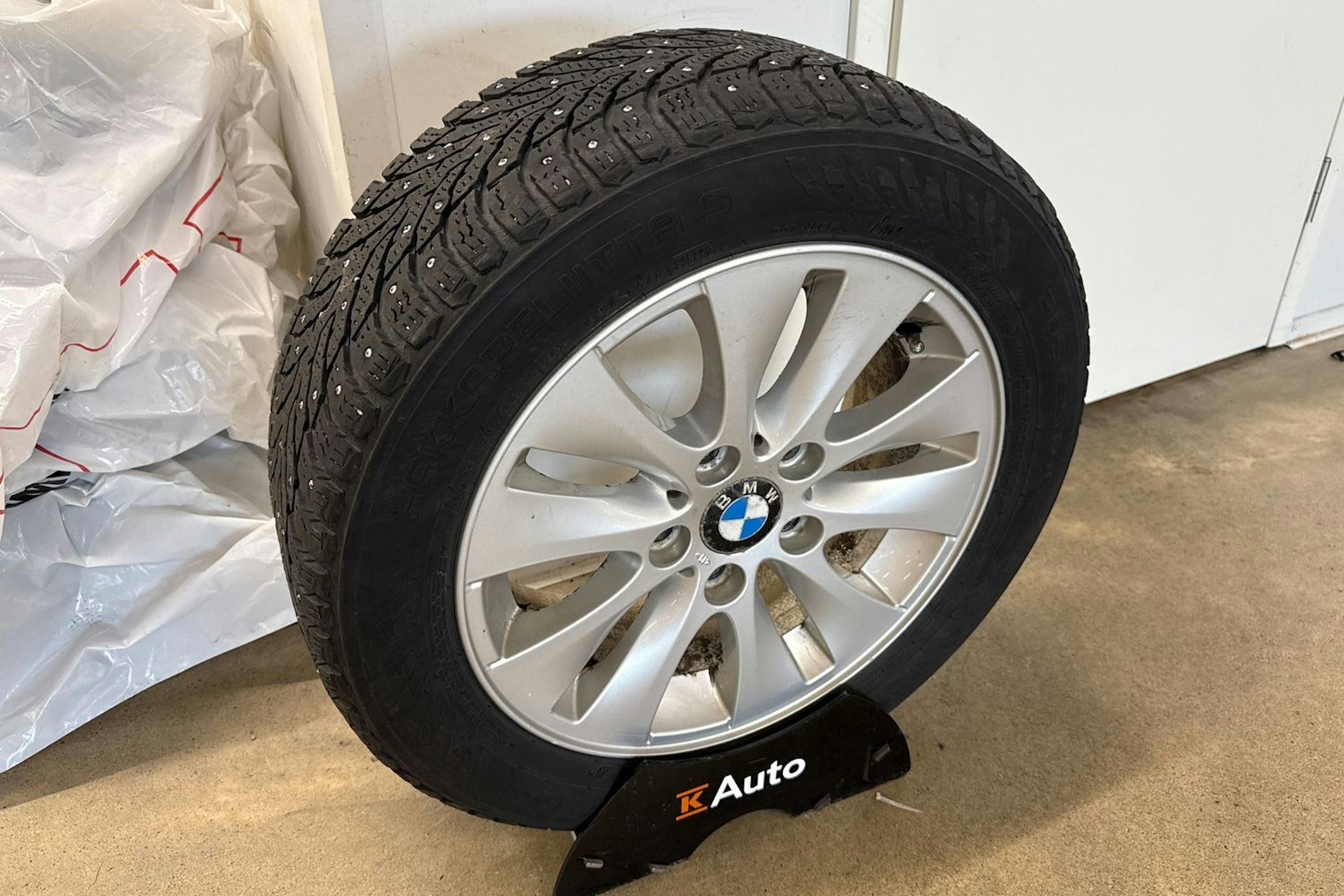 sininen BMW 116 2012 kuva 10.
