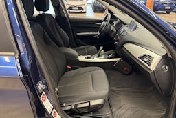 sininen BMW 116 2012 kuva 11.