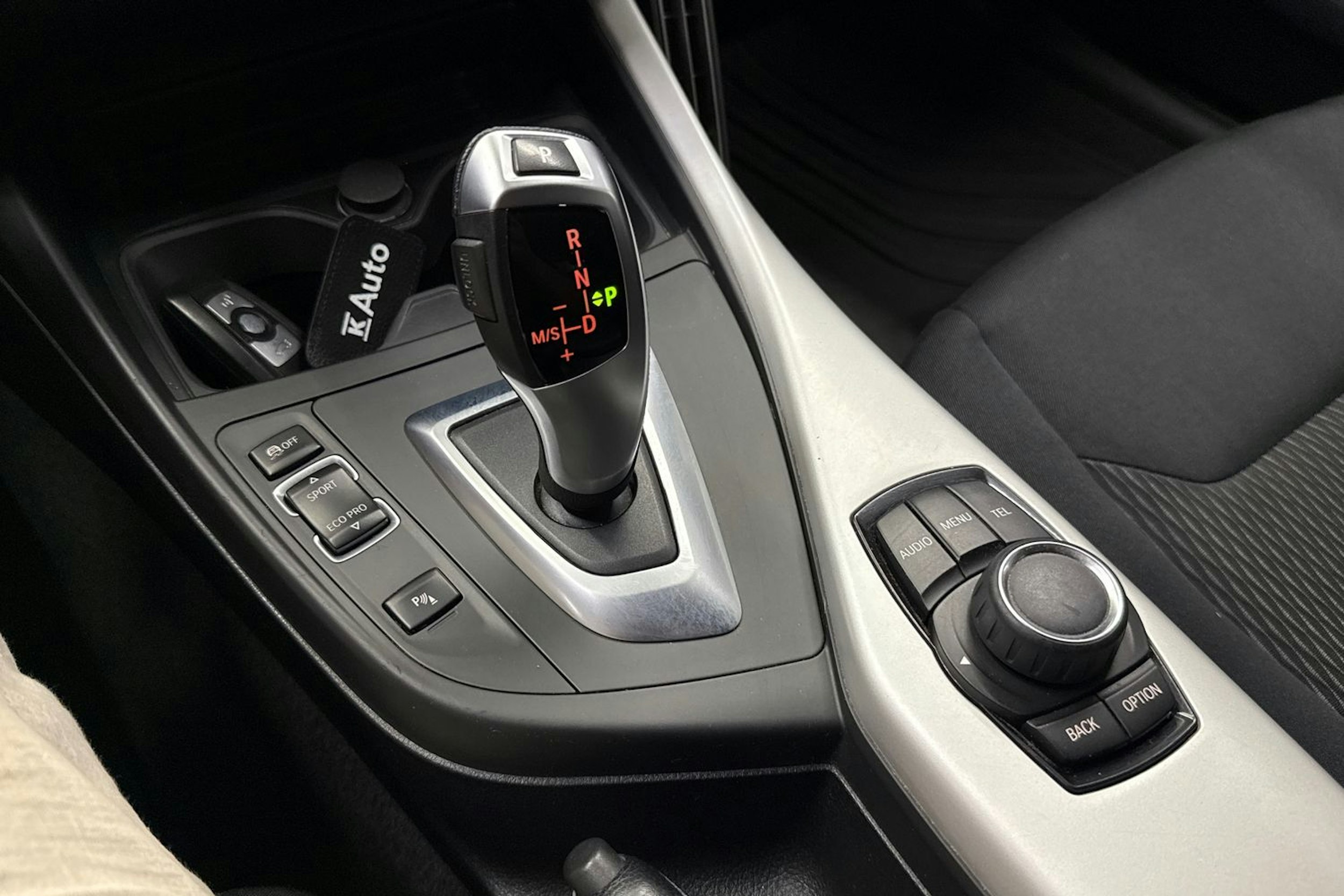 sininen BMW 116 2012 kuva 24.