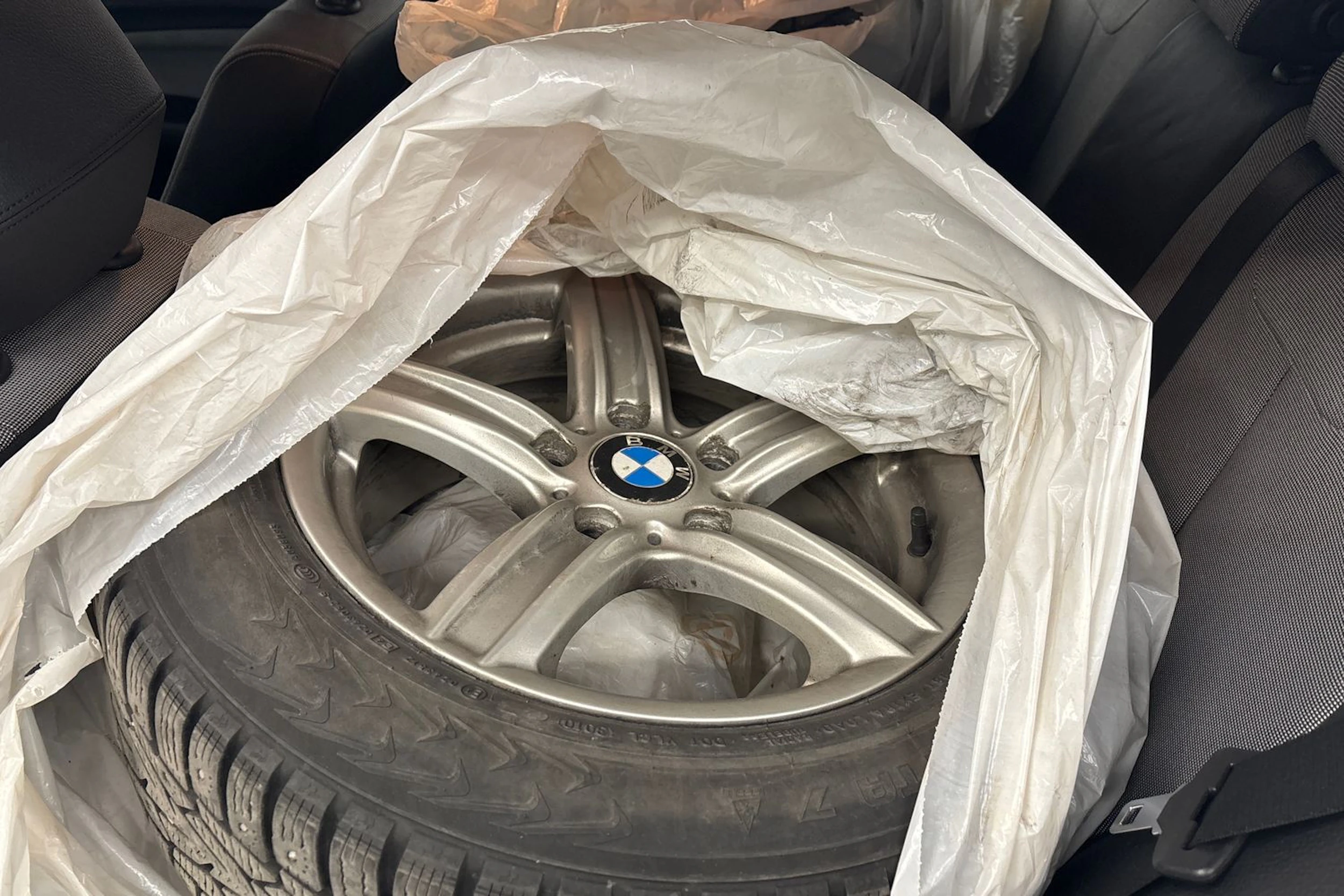 hopea BMW 116 2013 kuva 7.