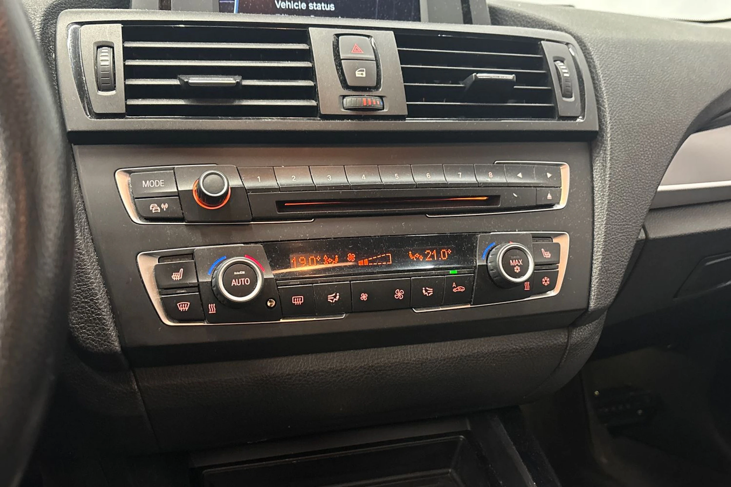 hopea BMW 116 2013 kuva 22.