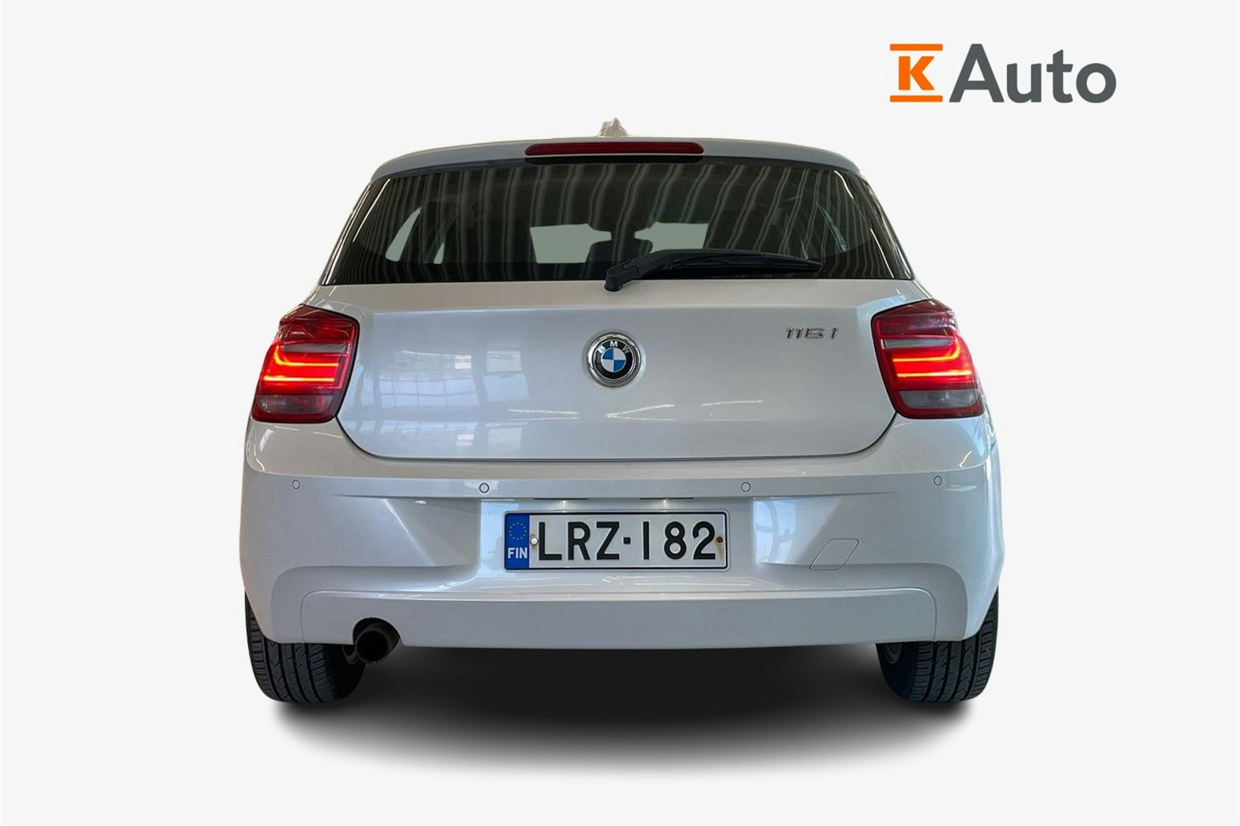 valkoinen BMW 116 2013 kuva 3.