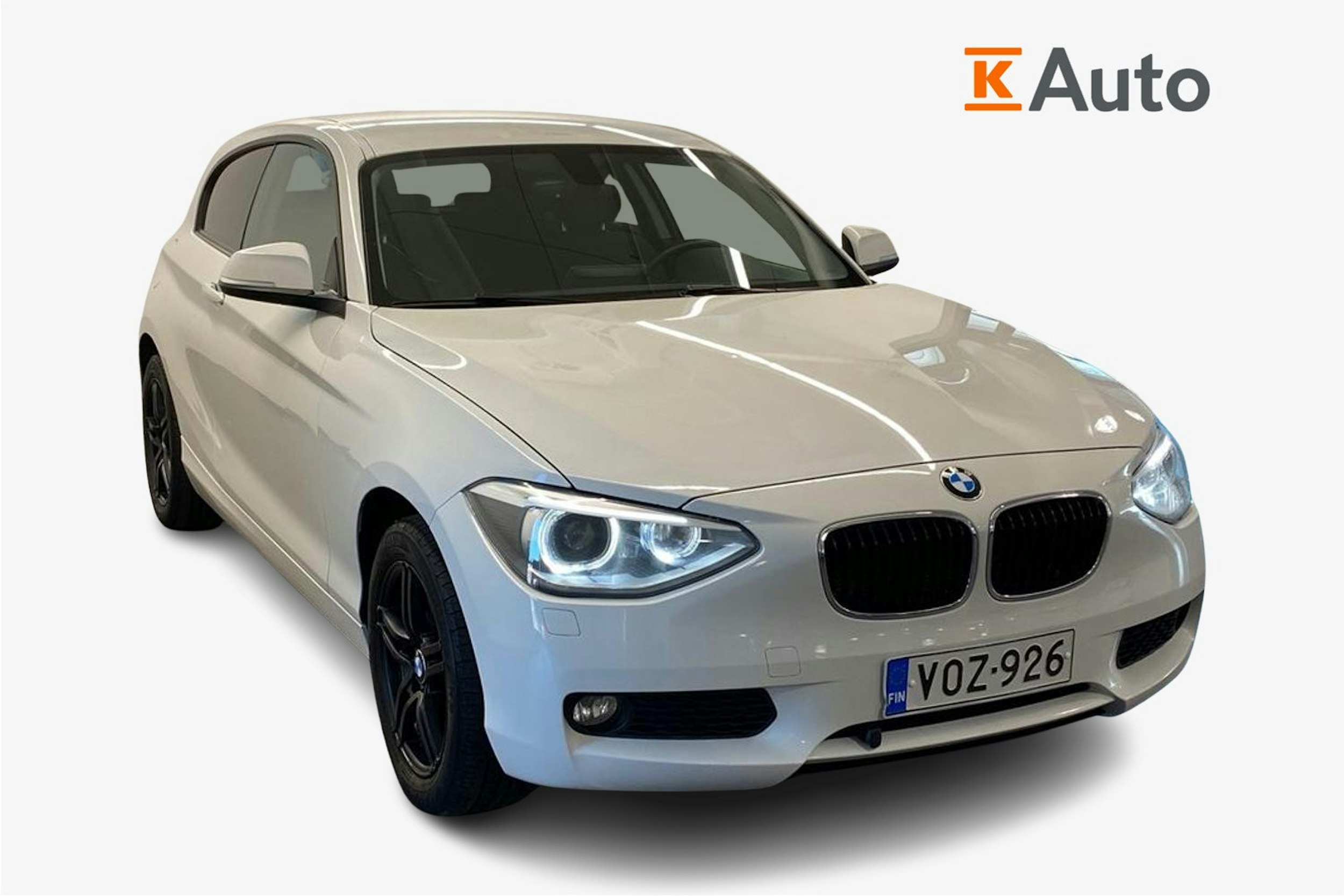 valkoinen BMW 116 2013 kuva 4.