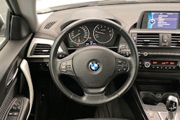 valkoinen BMW 116 2013 kuva 17.