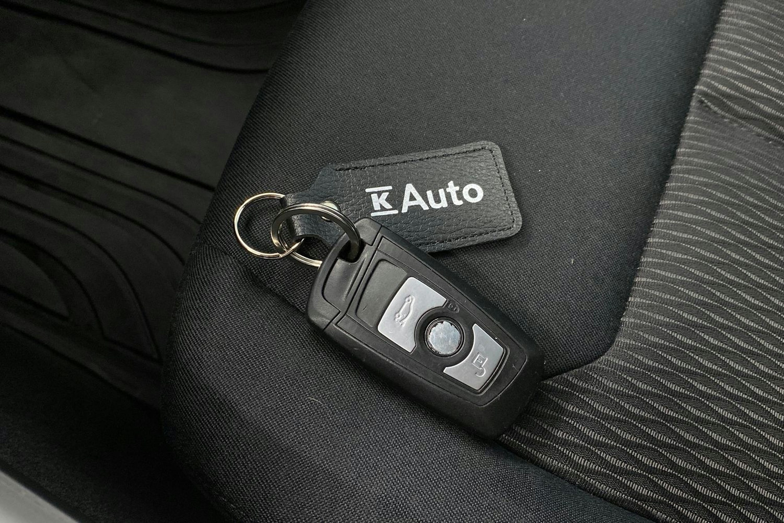 valkoinen BMW 116 2013 kuva 27.