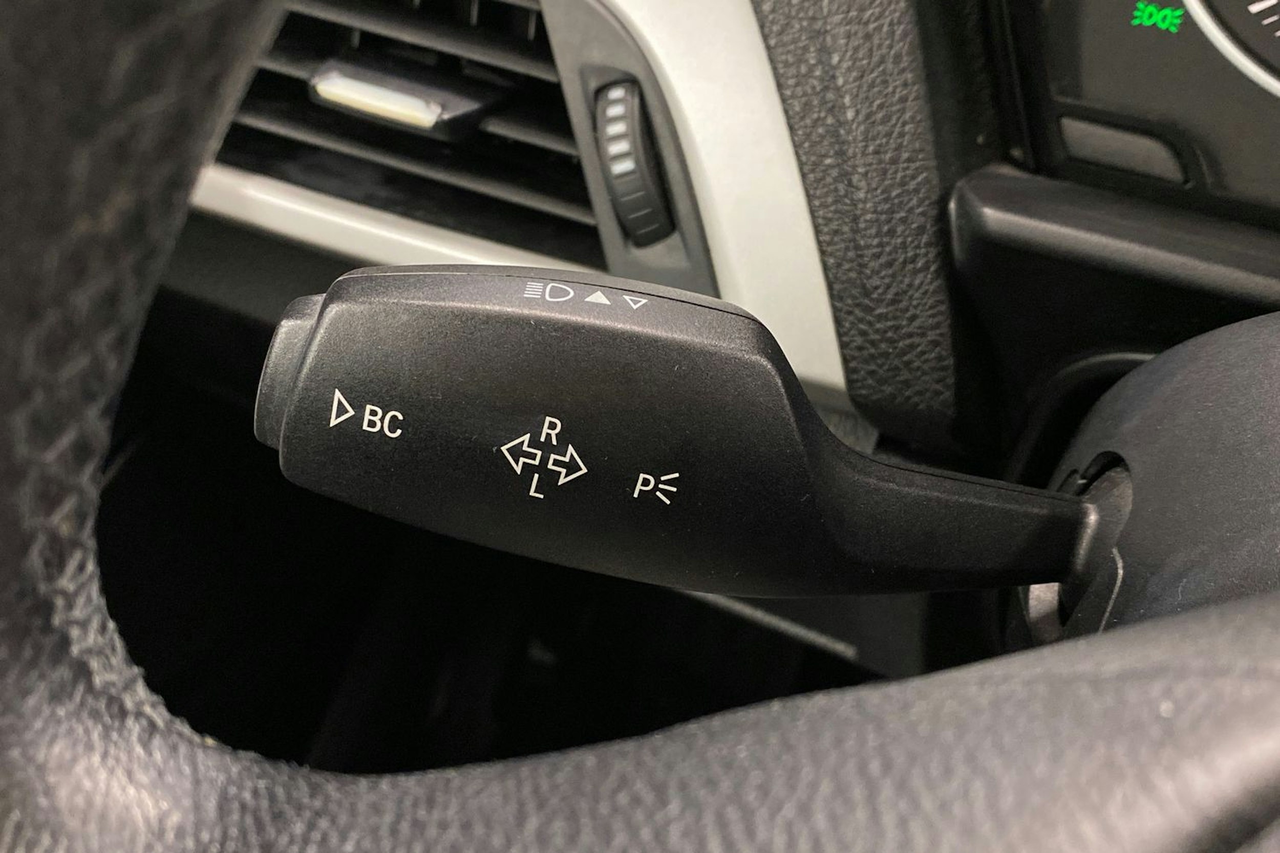 valkoinen BMW 116 2013 kuva 28.