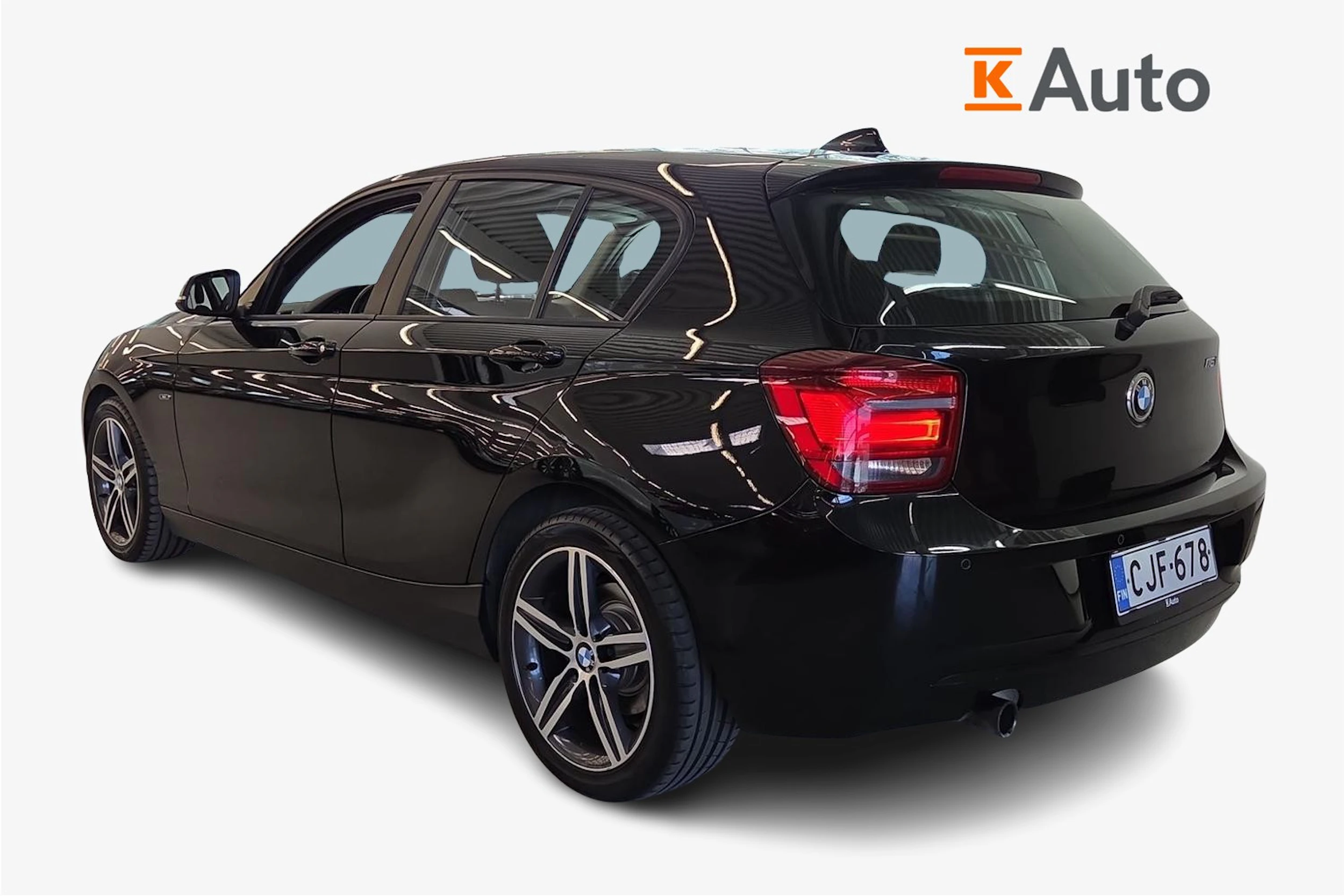 musta BMW 116 2014 kuva 2.
