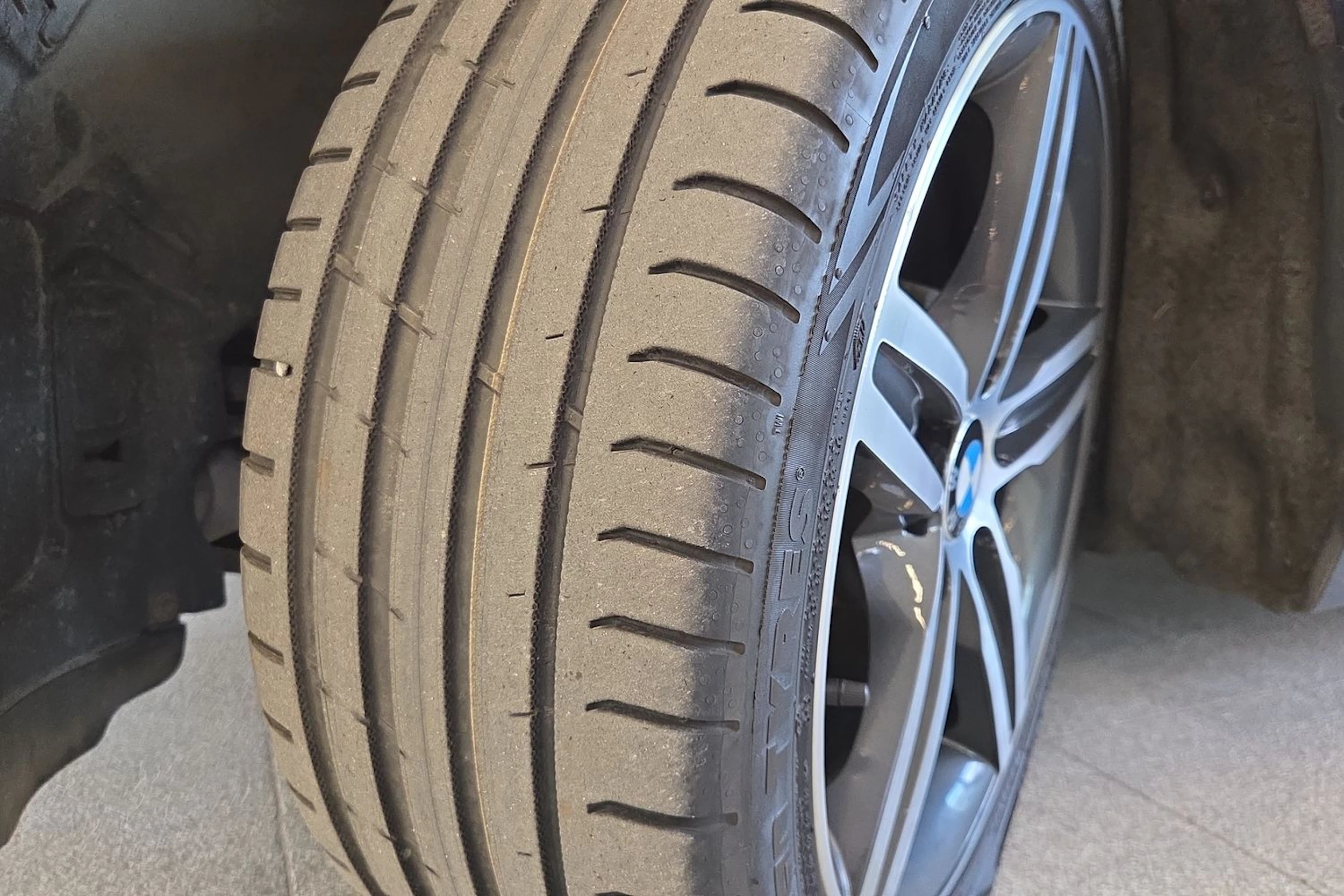 musta BMW 116 2014 kuva 10.