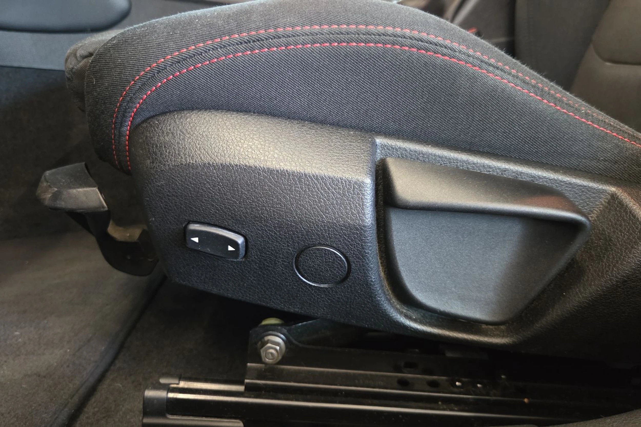 musta BMW 116 2014 kuva 22.