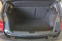 musta BMW 116 2014 kuva 23.