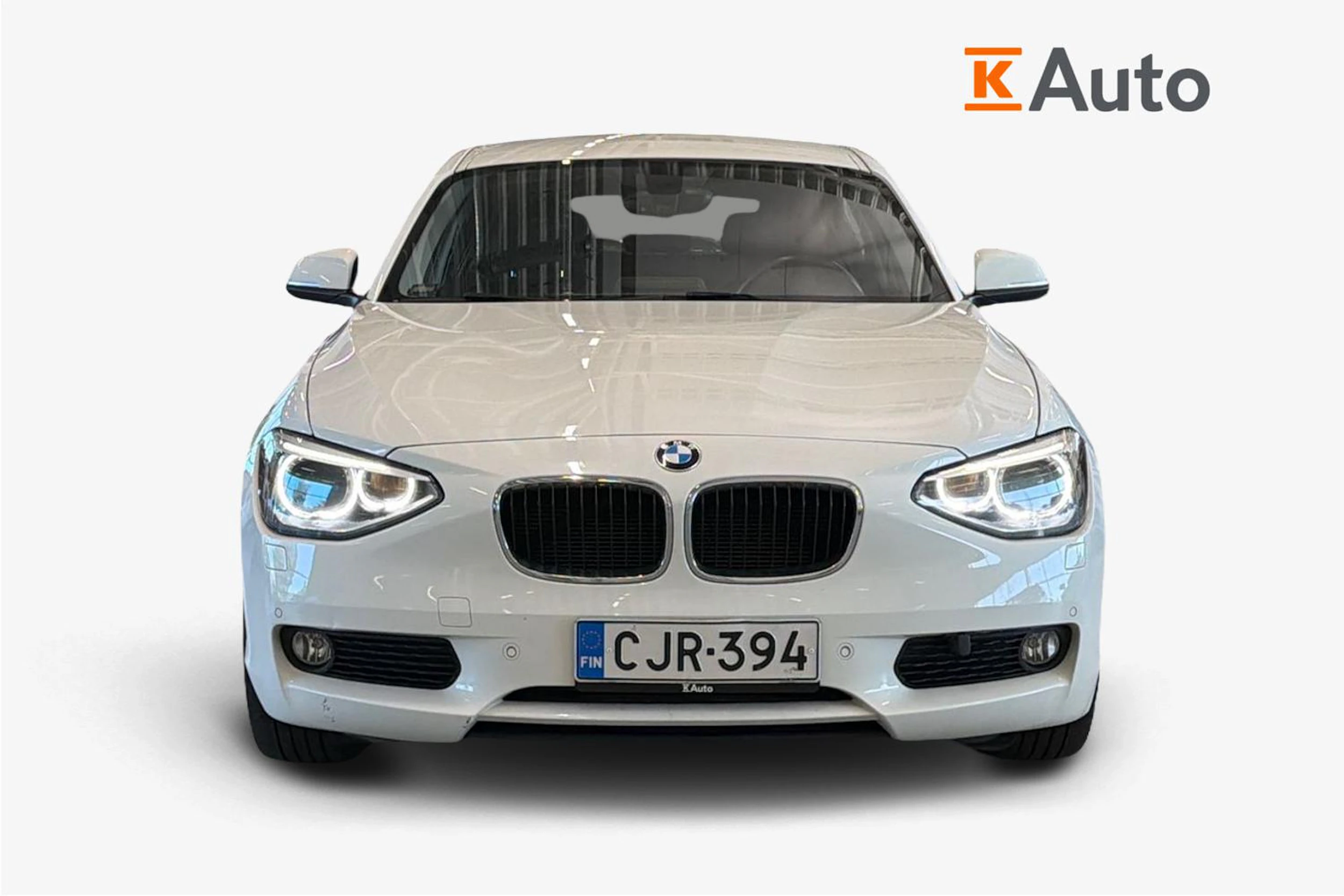 valkoinen BMW 116 2014 kuva 4.