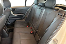 valkoinen BMW 116 2014 kuva 8.