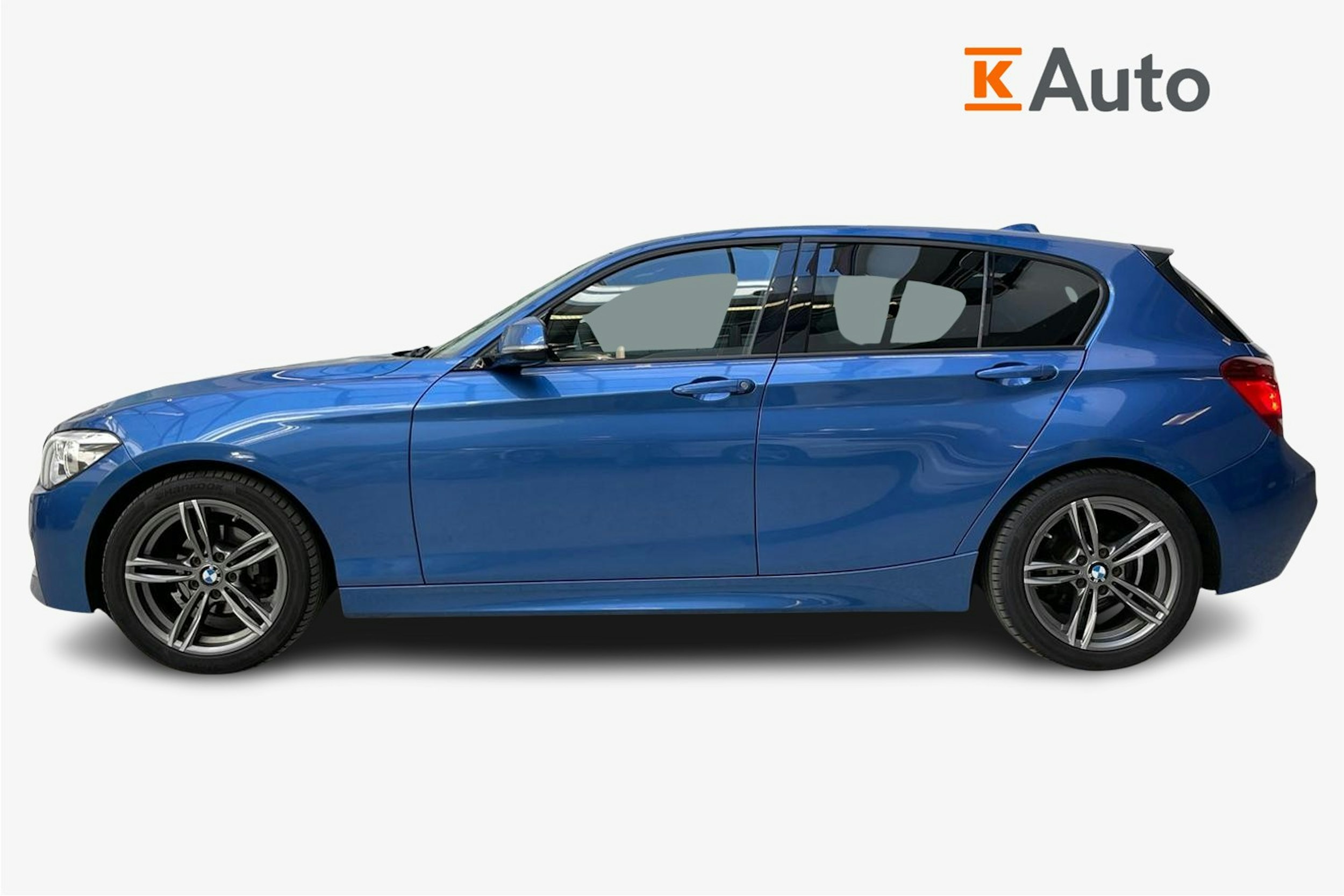 sininen BMW 116 2014 kuva 6.