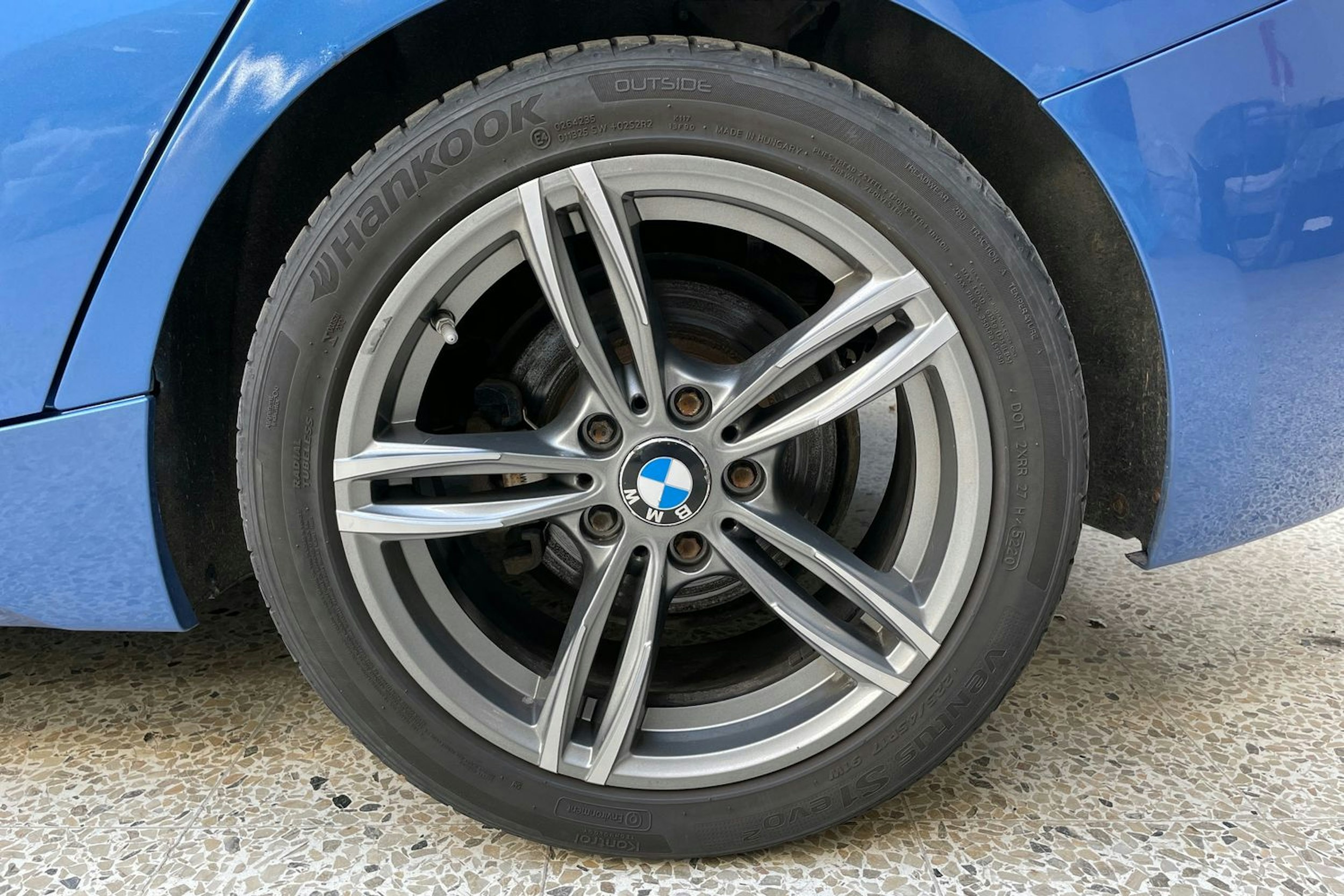 sininen BMW 116 2014 kuva 13.