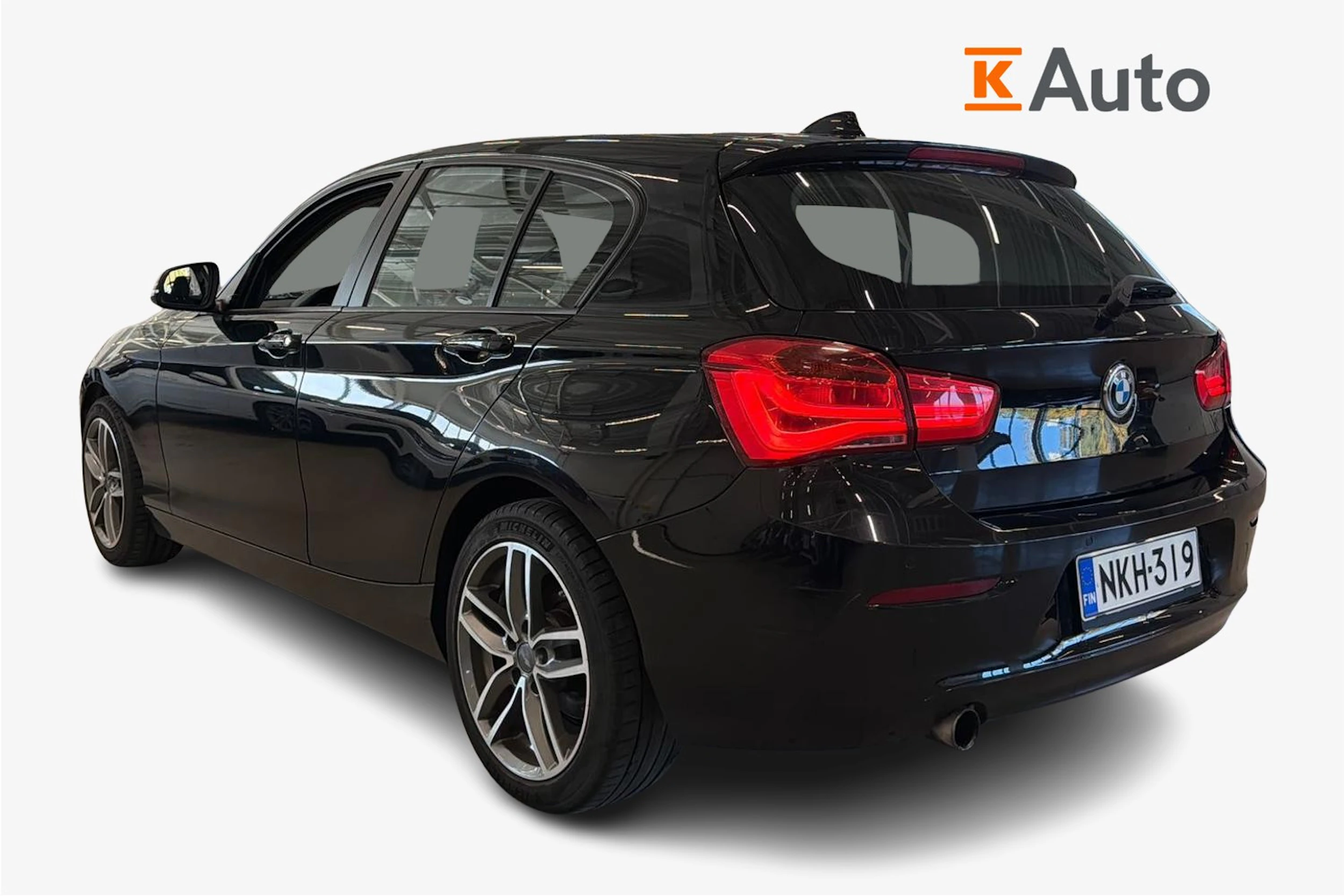 musta BMW 116 2015 kuva 2.