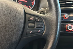 musta BMW 116 2015 kuva 15.