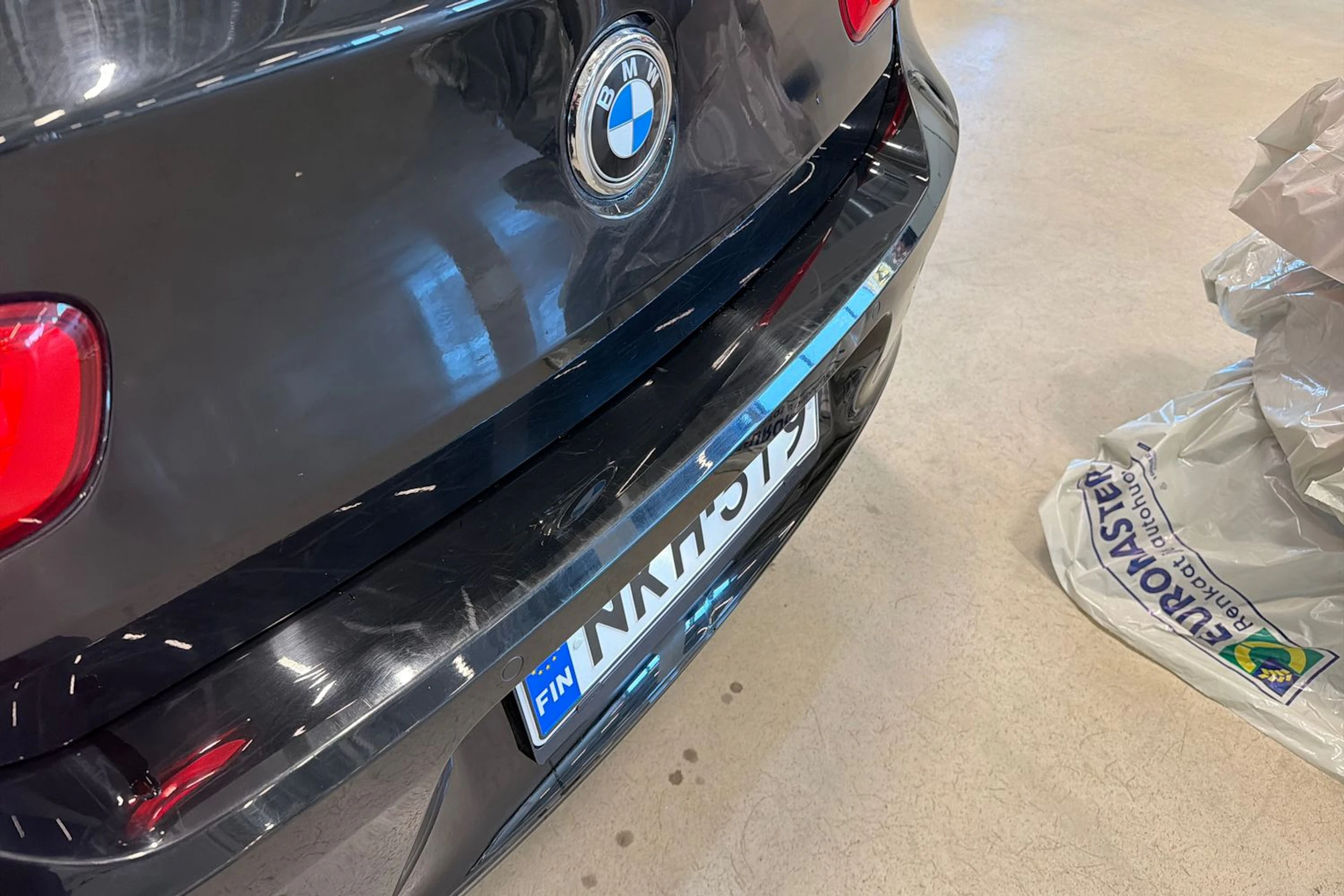 musta BMW 116 2015 kuva 28.