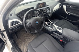 valkoinen BMW 116 2016 kuva 3.