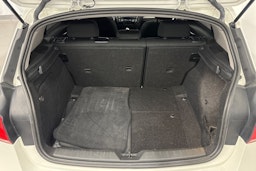 valkoinen BMW 116 2016 kuva 12.