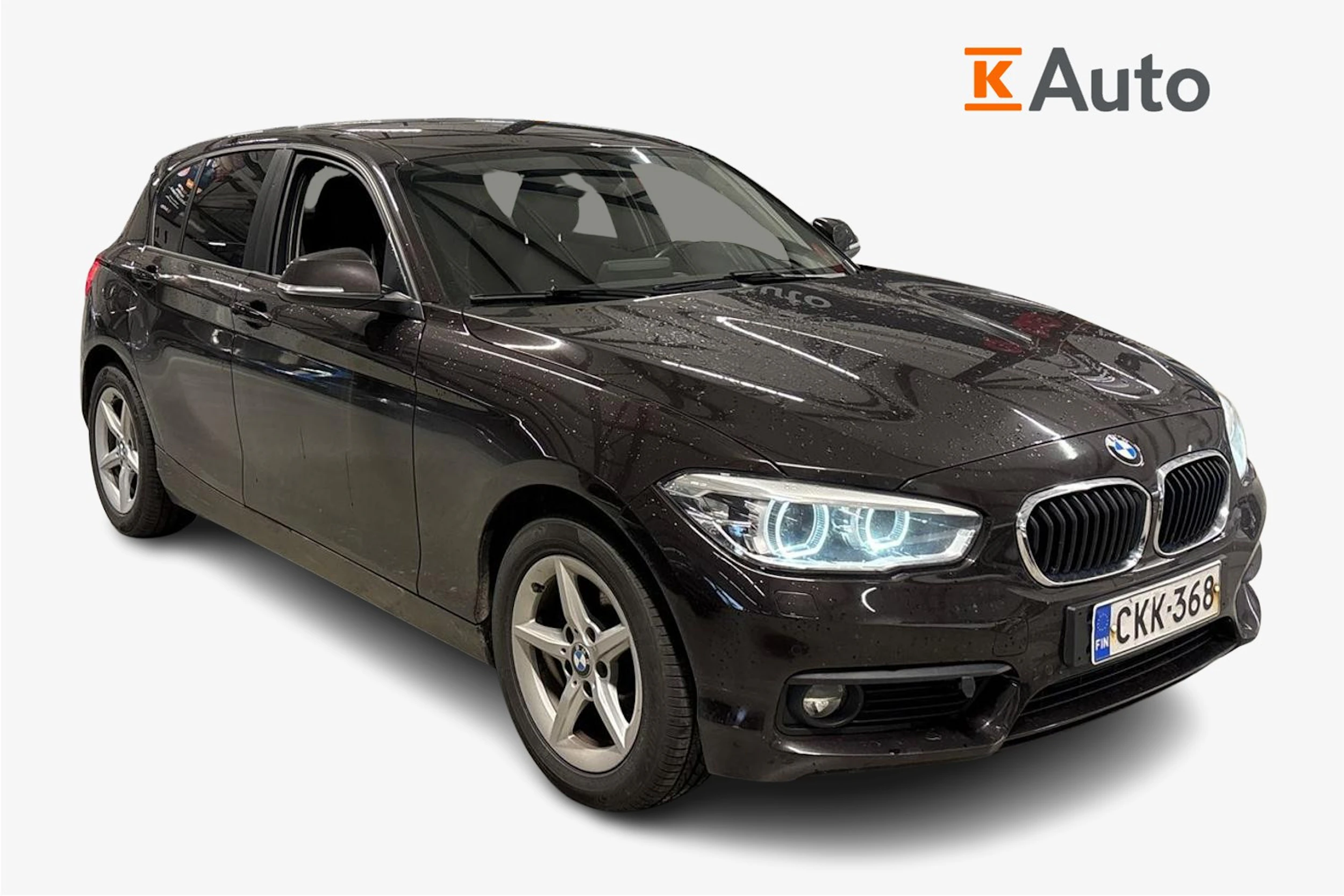 ruskea (beige) BMW 116 2017 kuva 1.