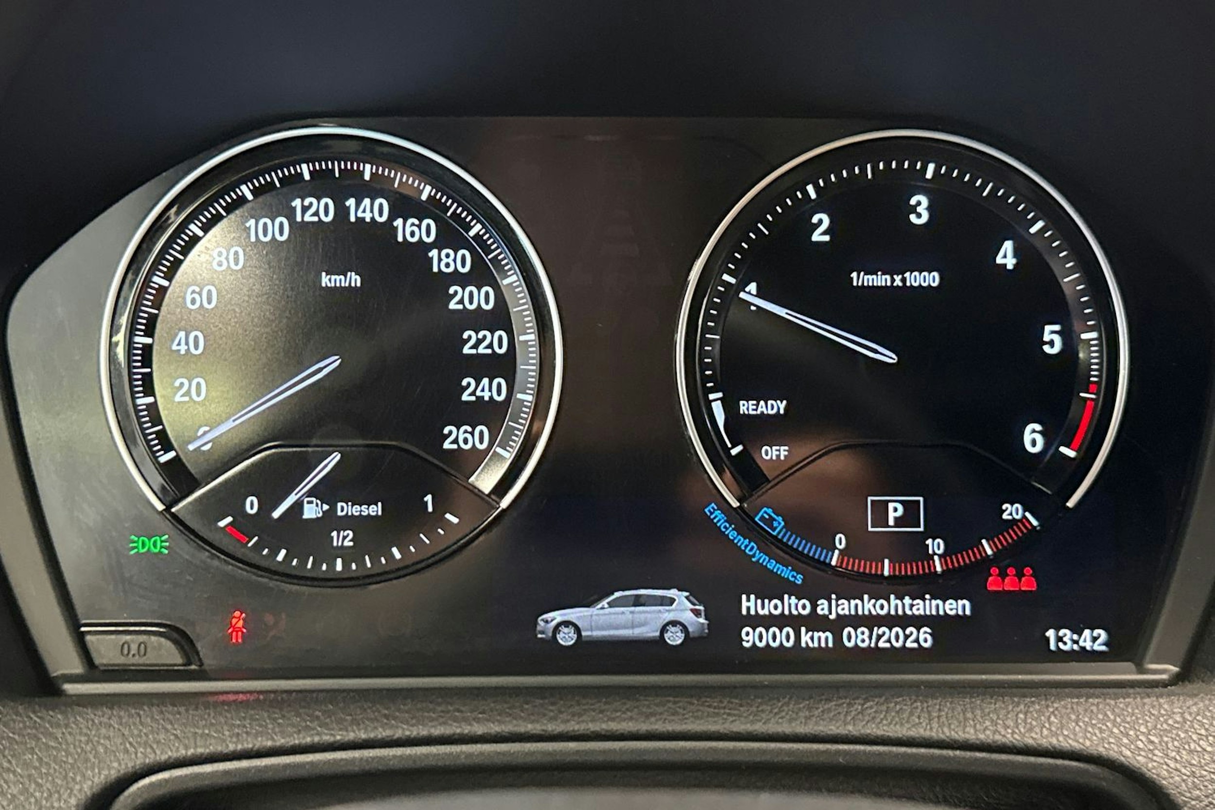 punainen BMW 116 2017 kuva 14.