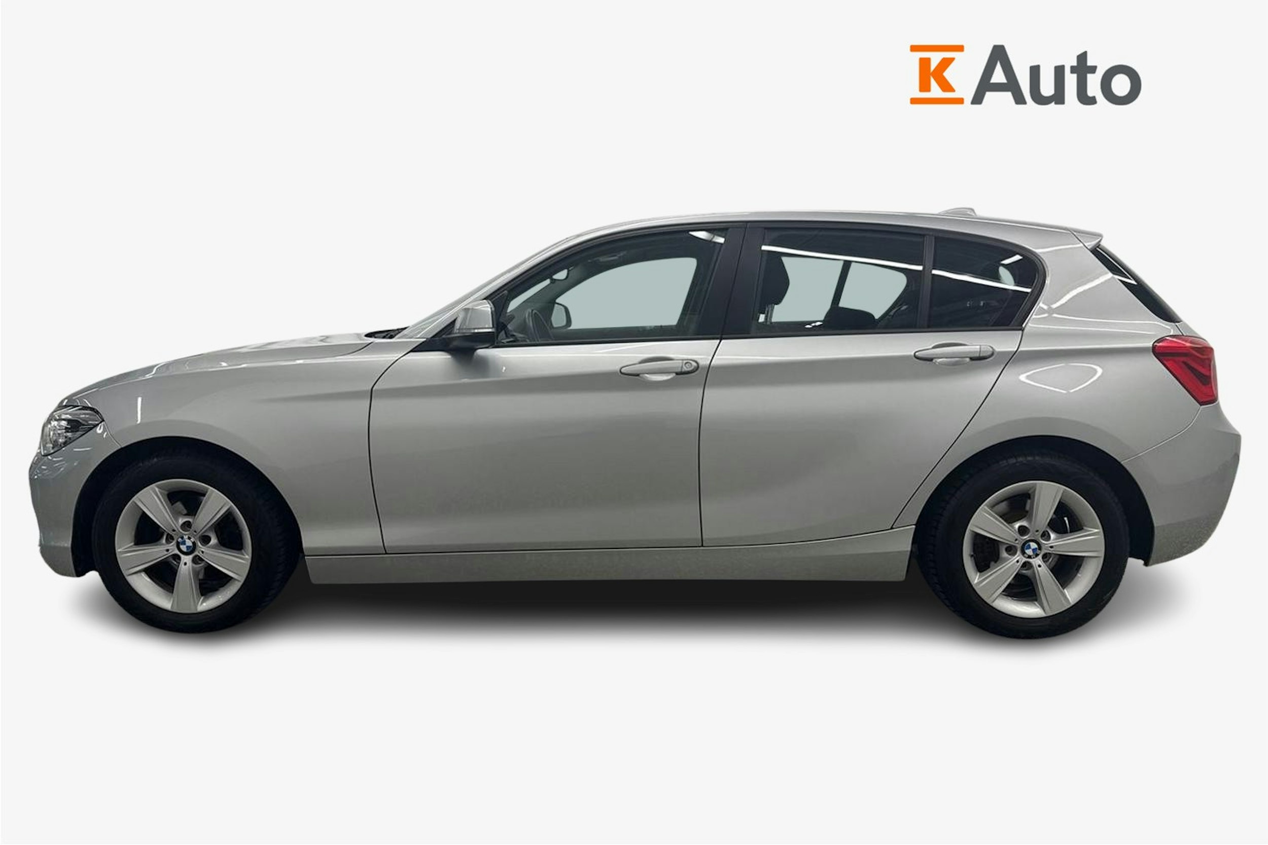 hopea BMW 116 2019 kuva 6.