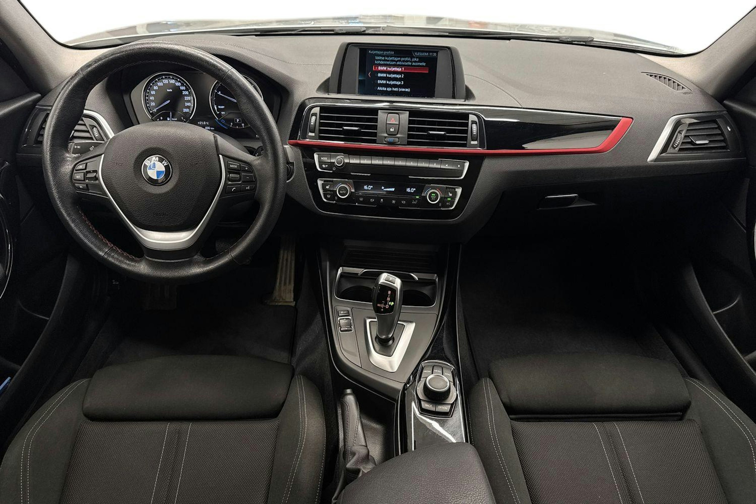 hopea BMW 116 2019 kuva 9.