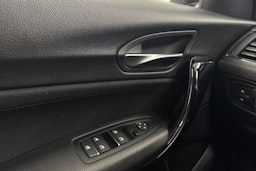 hopea BMW 116 2019 kuva 18.