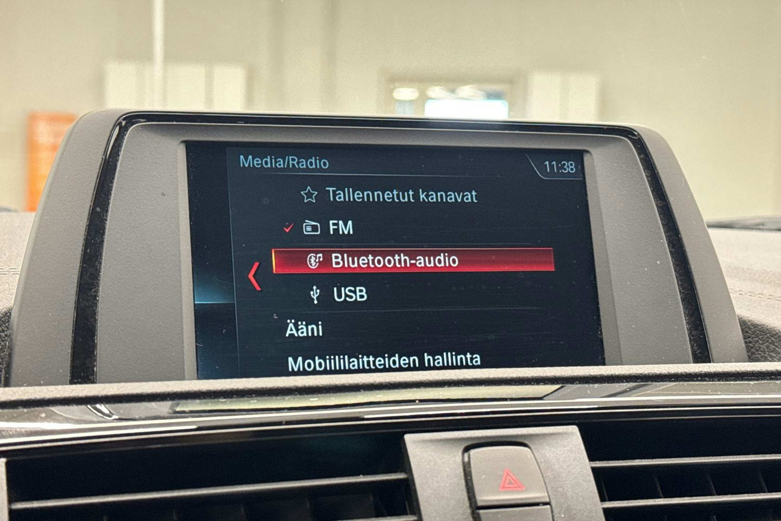 hopea BMW 116 2019 kuva 23.