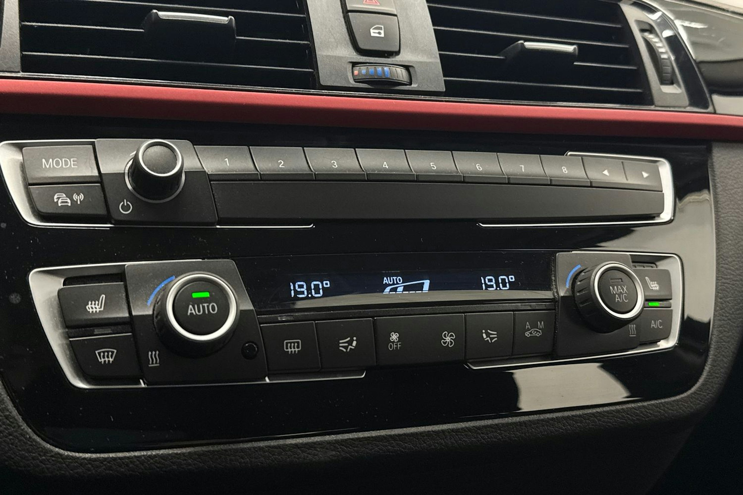 hopea BMW 116 2019 kuva 28.