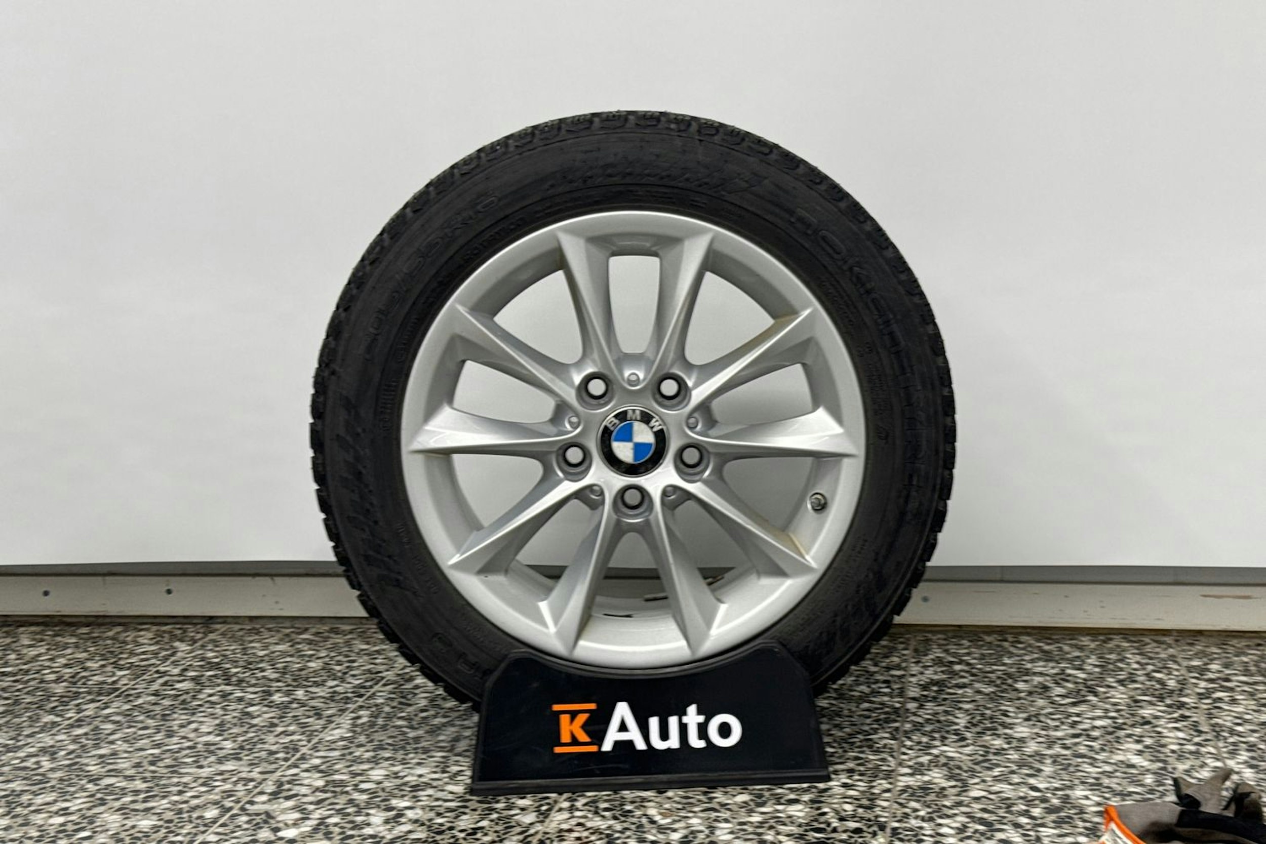hopea BMW 116 2019 kuva 38.