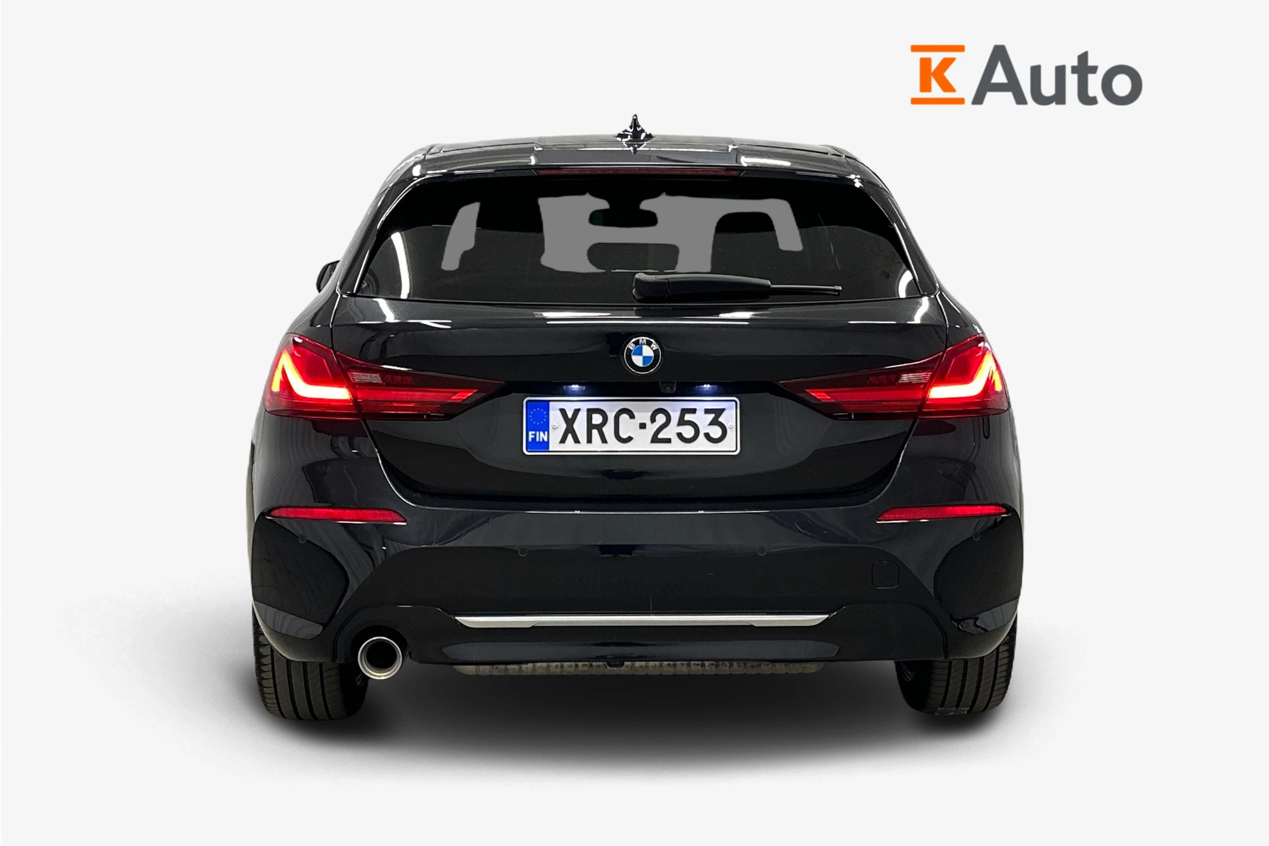 musta BMW 116 2022 kuva 4.