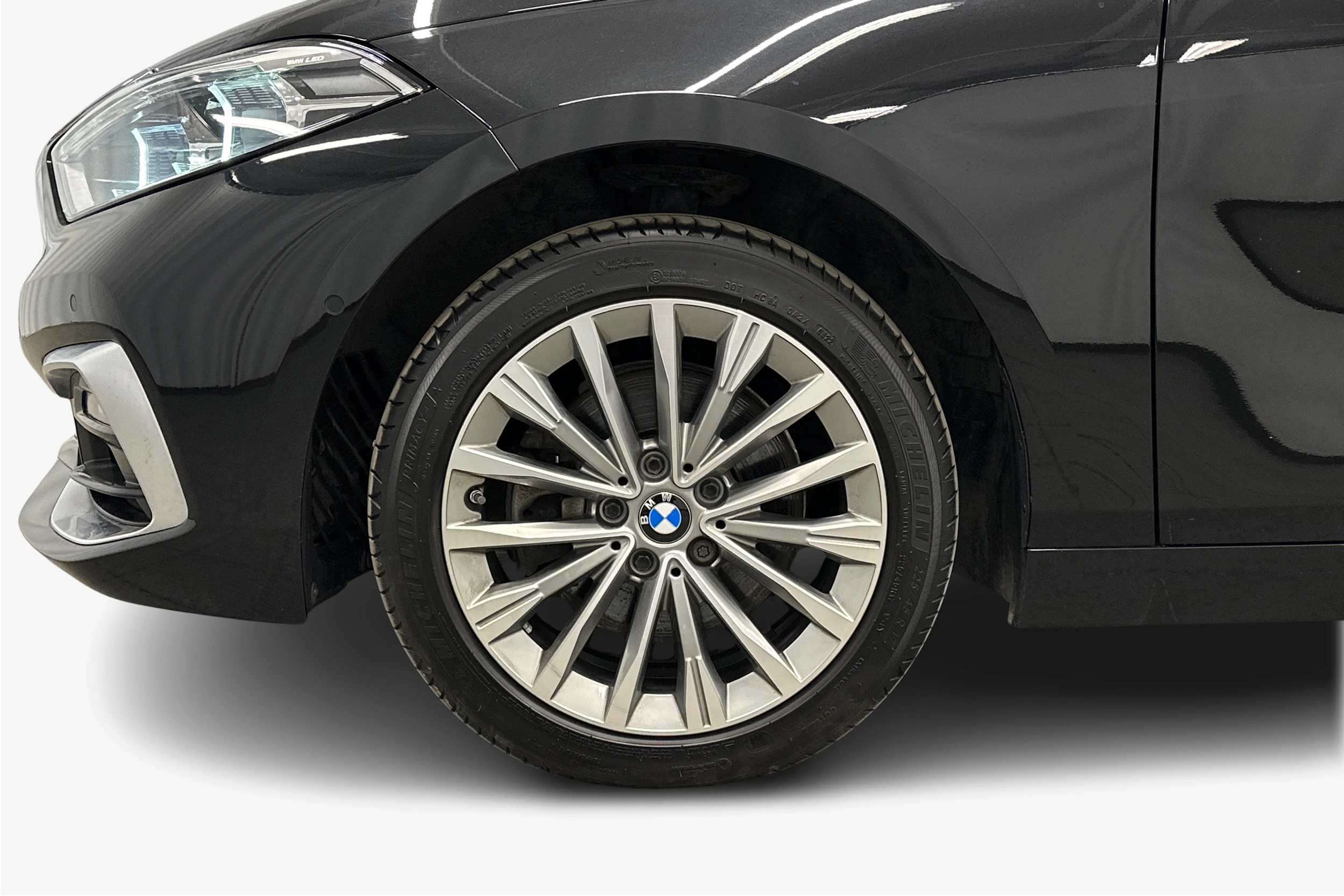 musta BMW 116 2022 kuva 12.