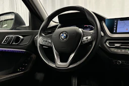 musta BMW 116 2022 kuva 18.