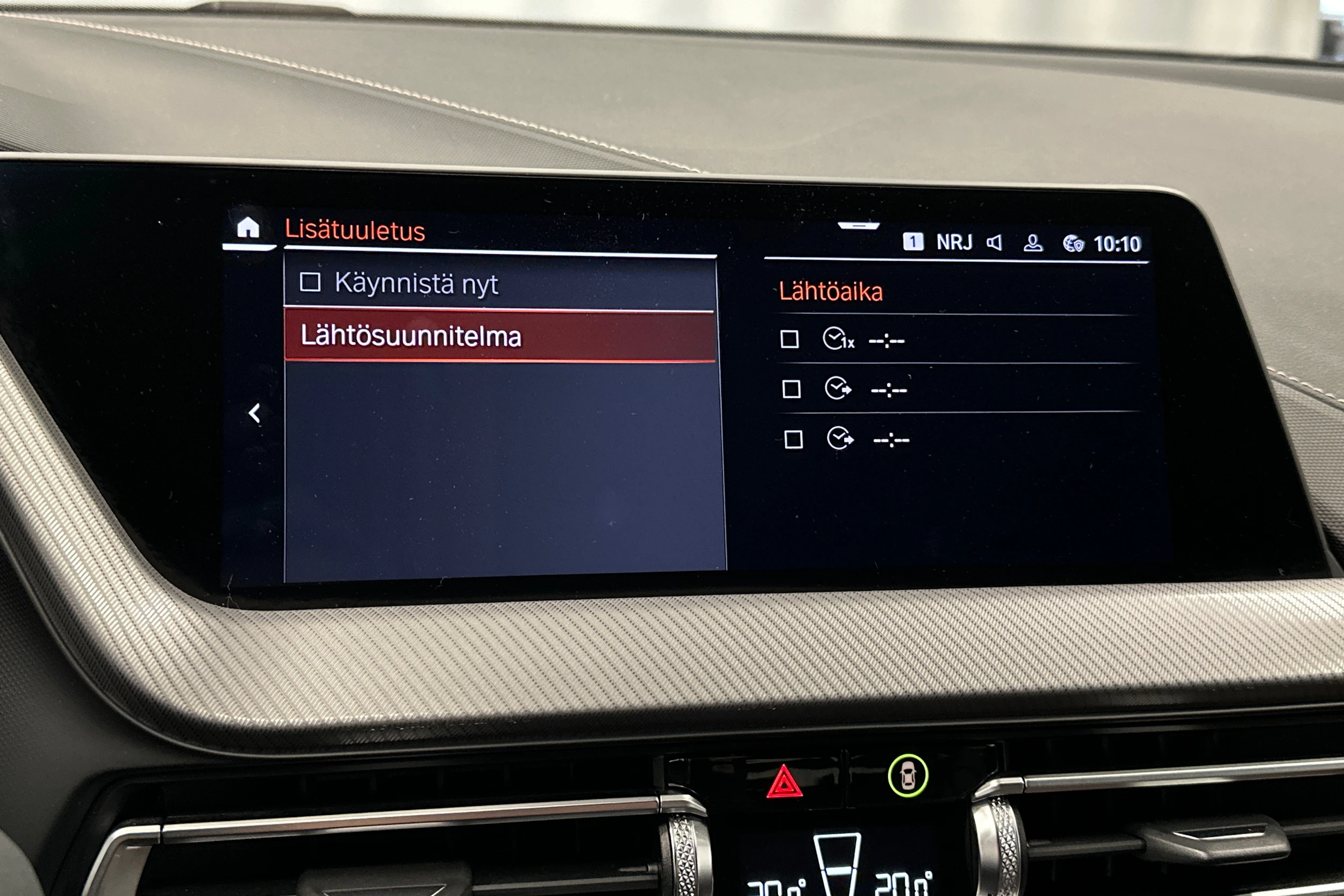 musta BMW 116 2022 kuva 28.