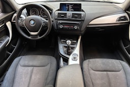 sininen BMW 118 2012 kuva 7.