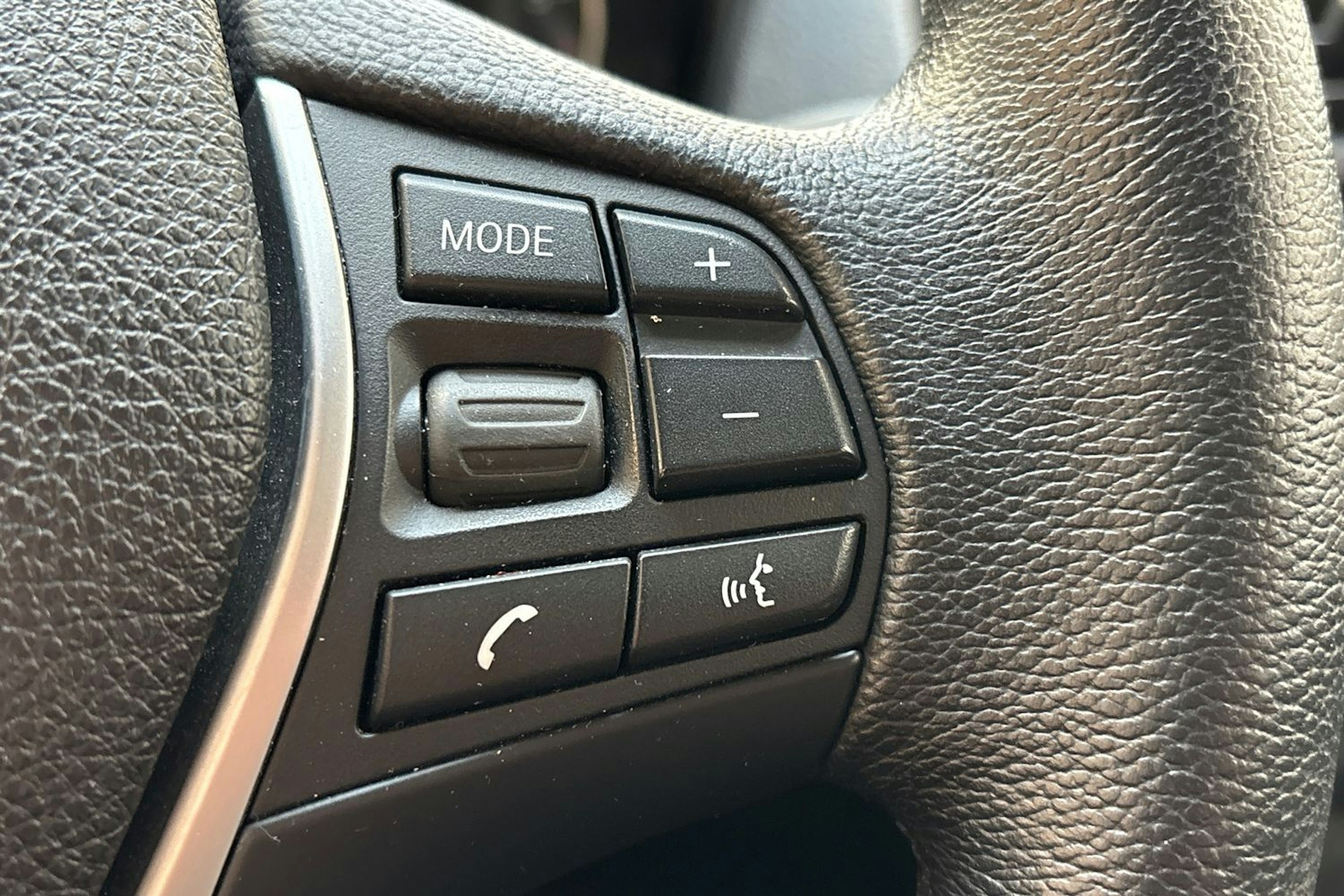 sininen BMW 118 2012 kuva 16.
