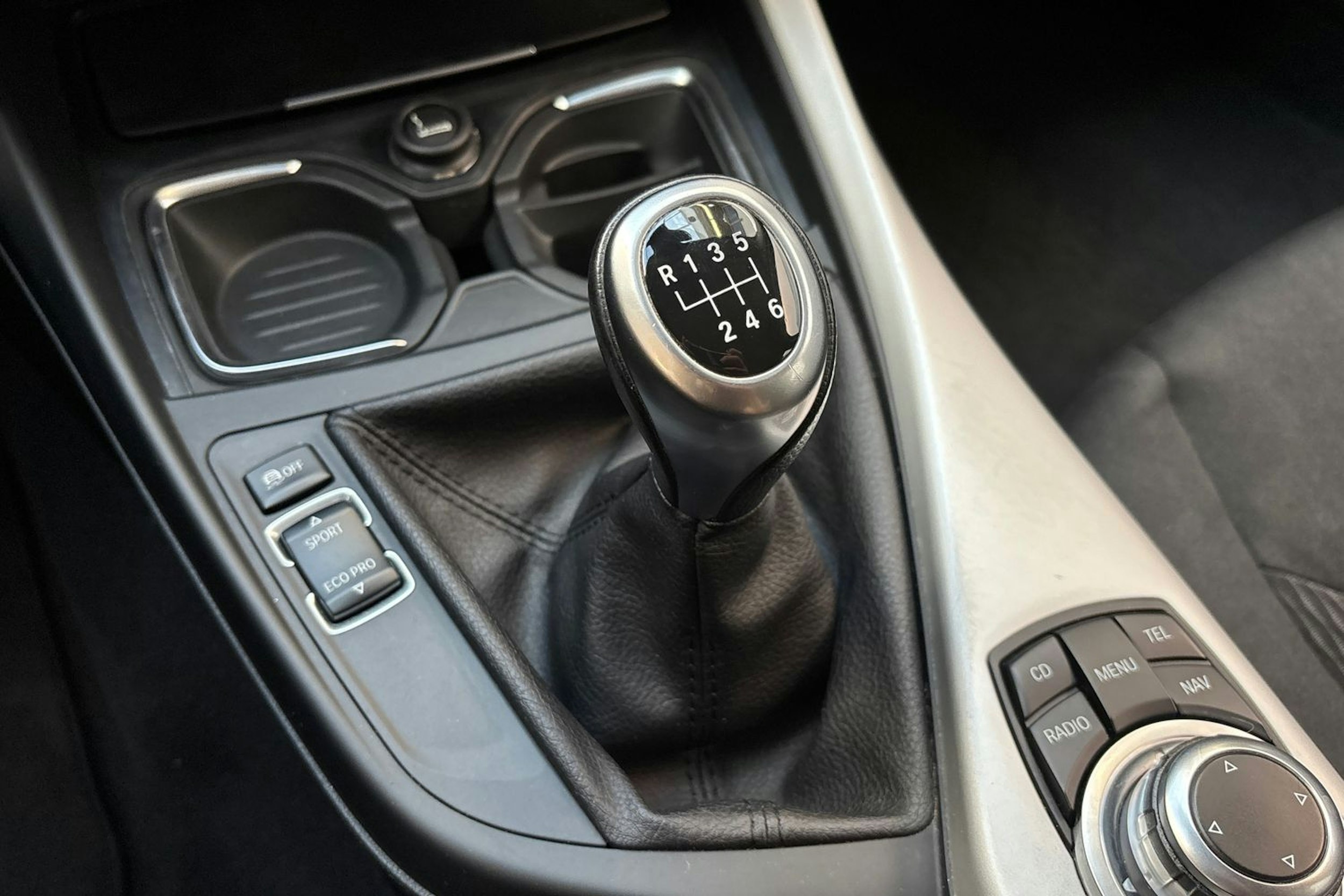 sininen BMW 118 2012 kuva 25.
