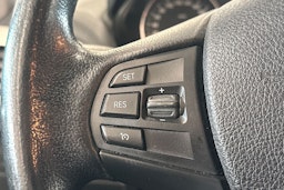 Sininen BMW 118 2013 kuva 18.